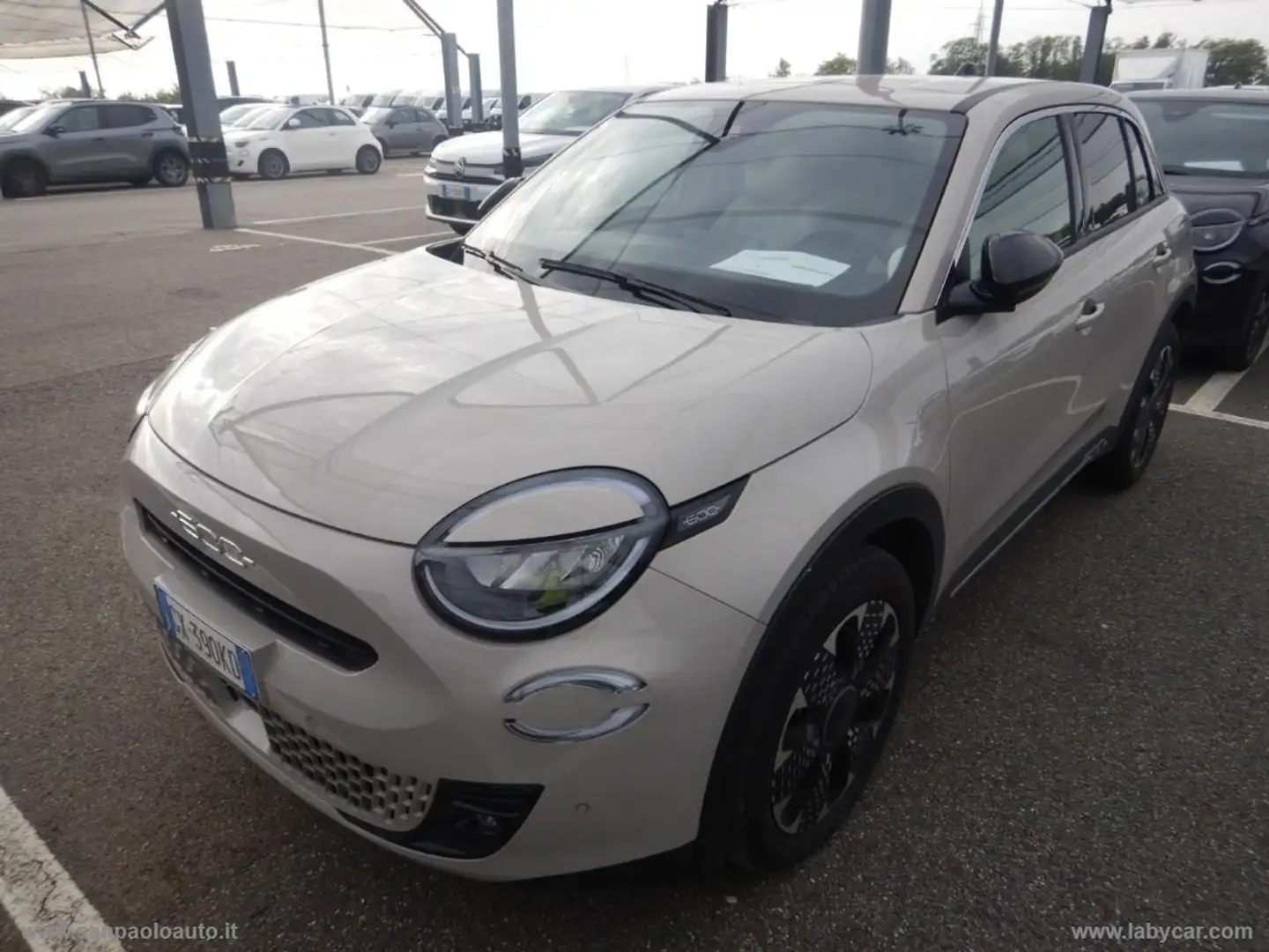 Fiat 600 Hybrid 110 CV DCT MHEV La Prima Beige - 2