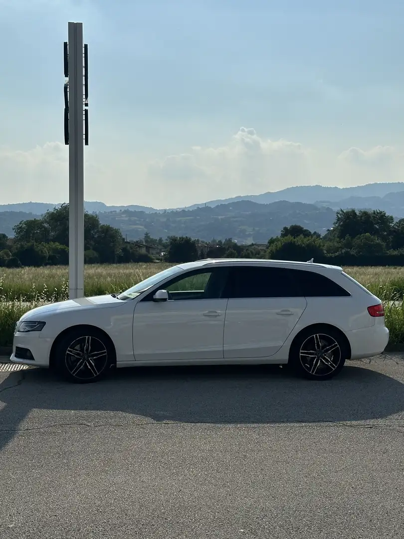 Audi A4 Avant 2.0 tdi Advanced fap - 2