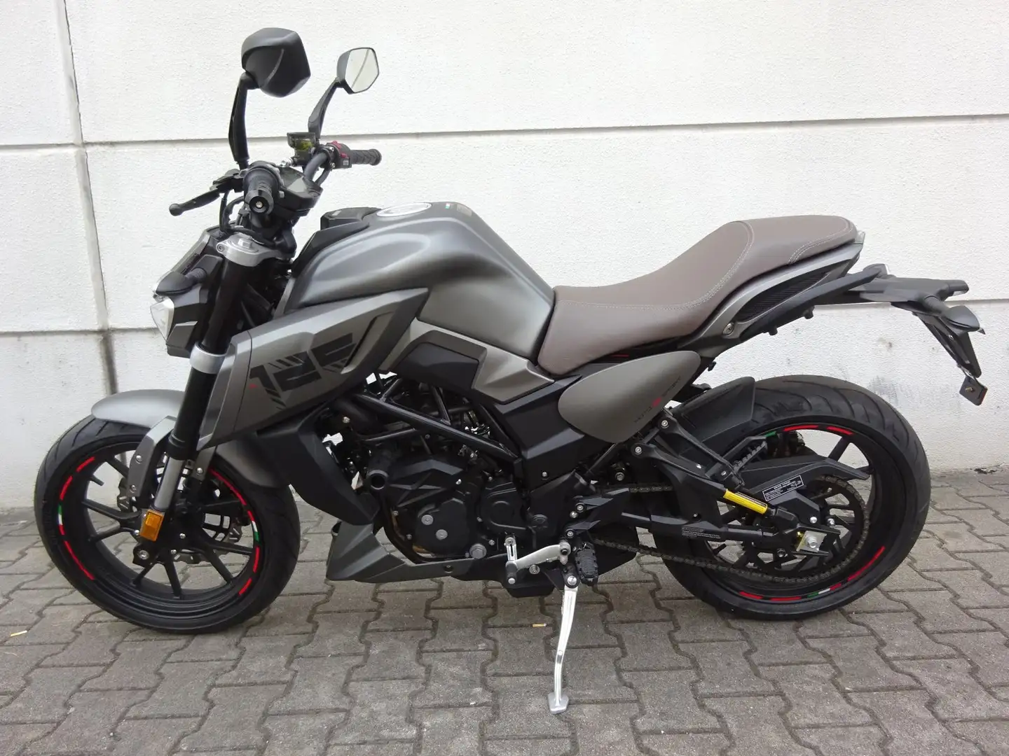 Motobi DL 125 NAKED ABS EFi EURO5 Grijs - 2