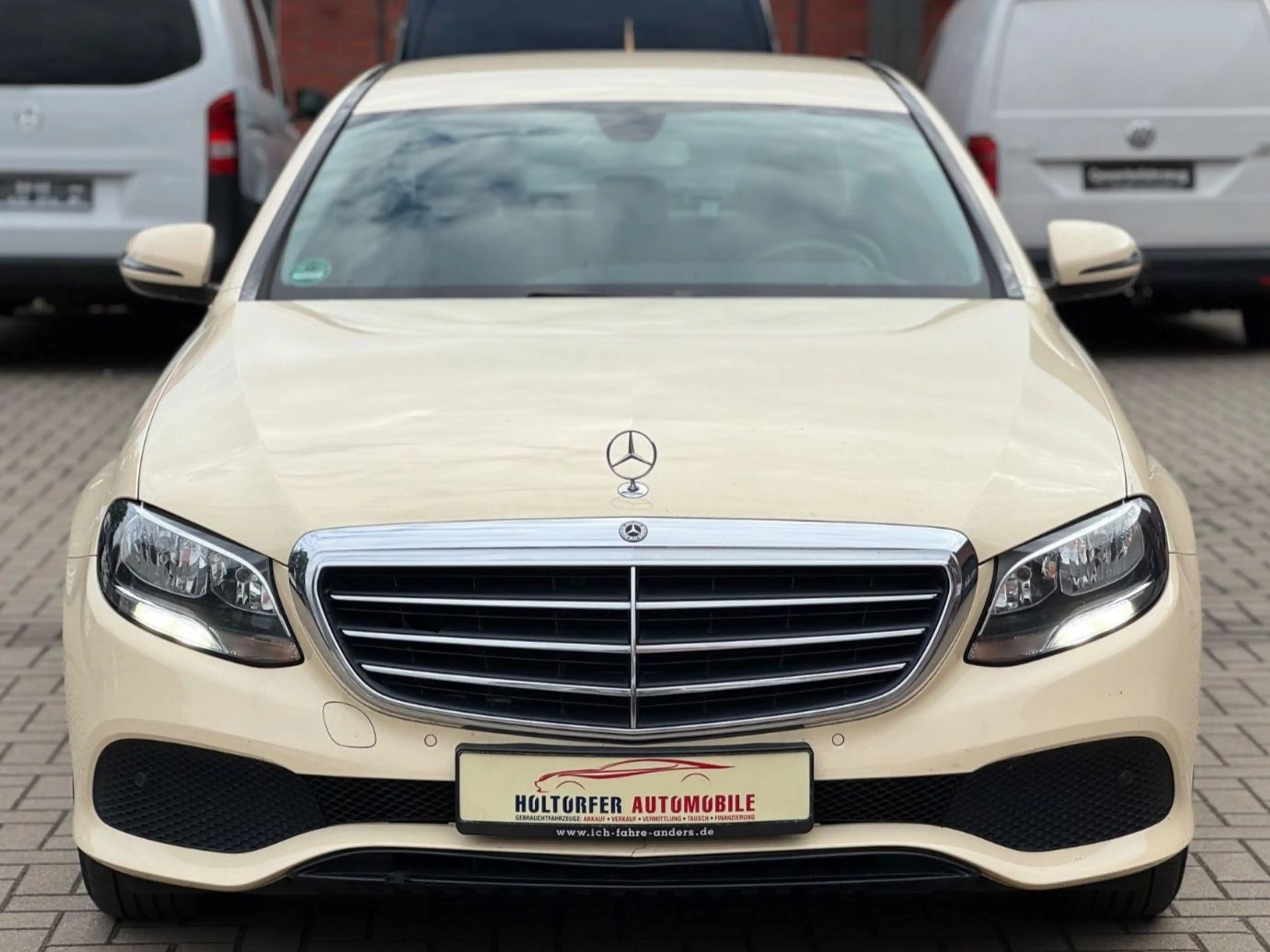 Mercedes-Benz E 200 d TAXI *AUTOMATIK*LEDER*NAVIGATION* — photo 7
