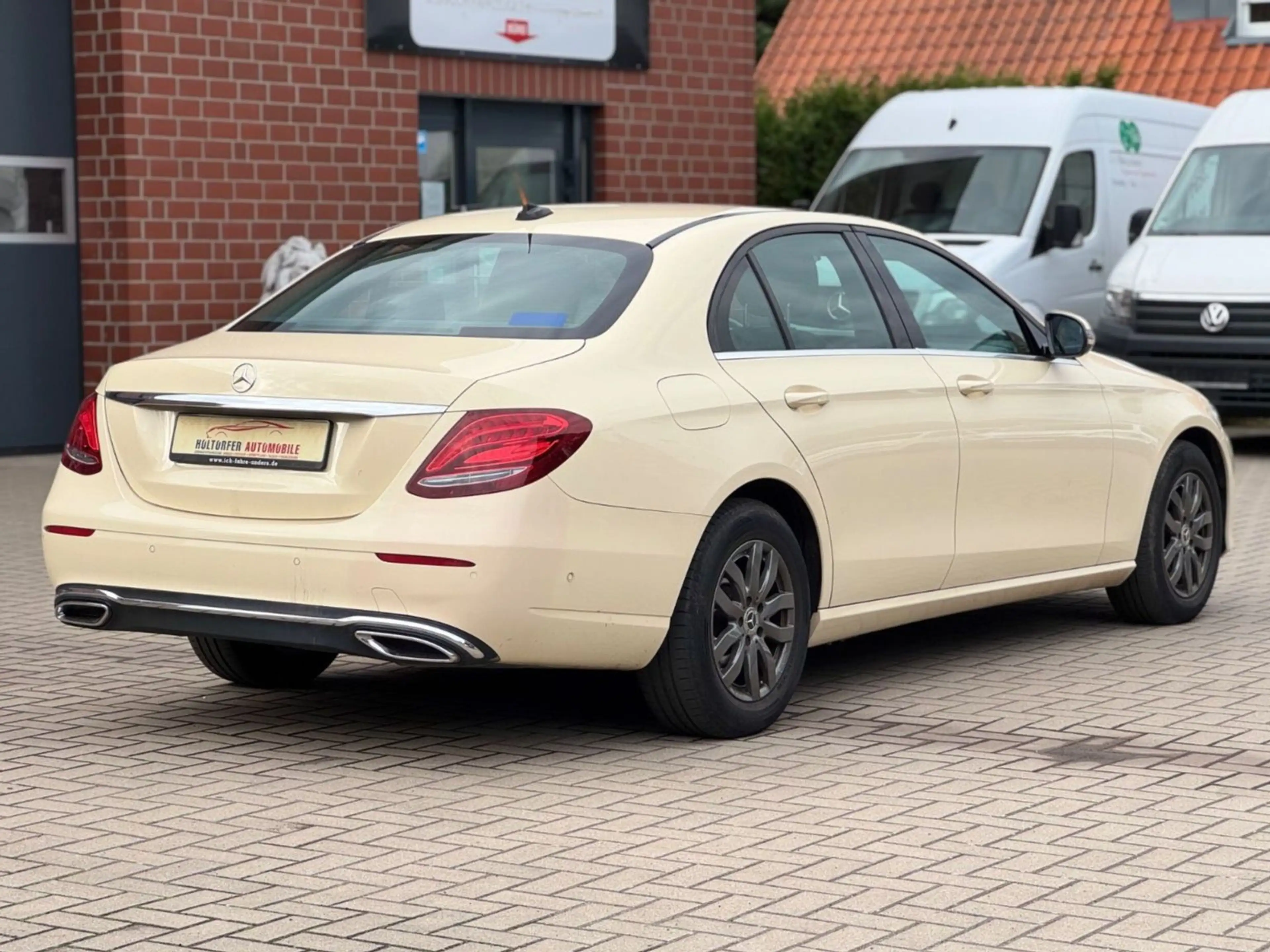 Mercedes-Benz E 200 d TAXI *AUTOMATIK*LEDER*NAVIGATION* — photo 5