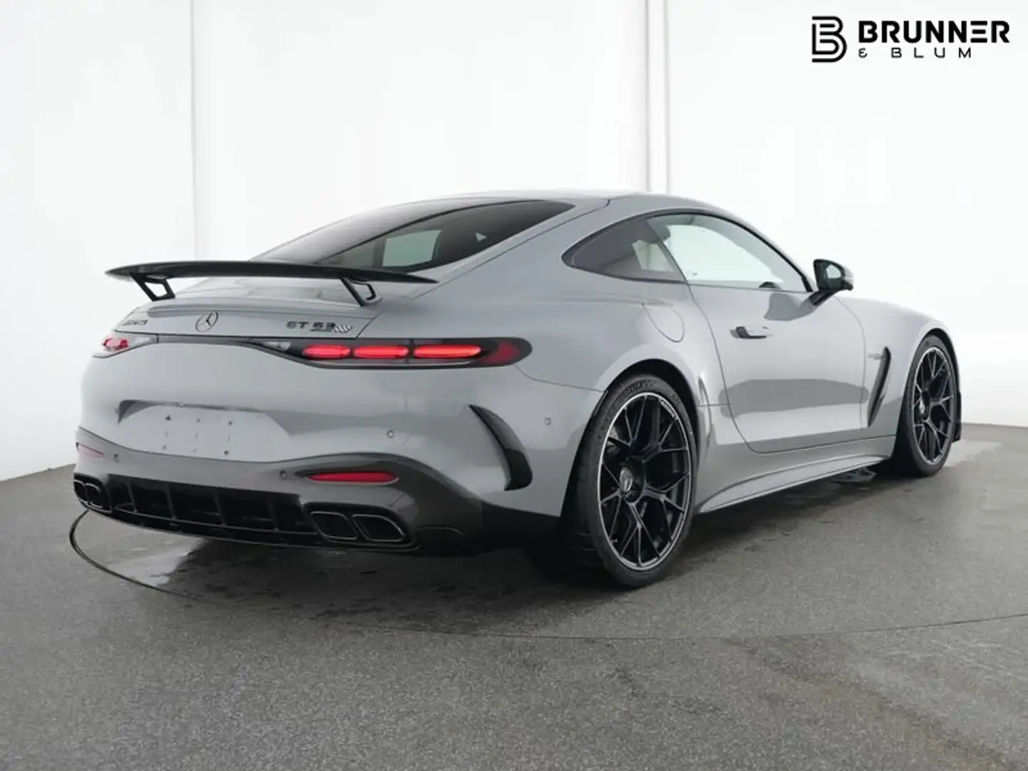 Mercedes-Benz AMG GT GT 63 PRO 4M+ Performance,Carbon,Burmester,Night Grijs - 2