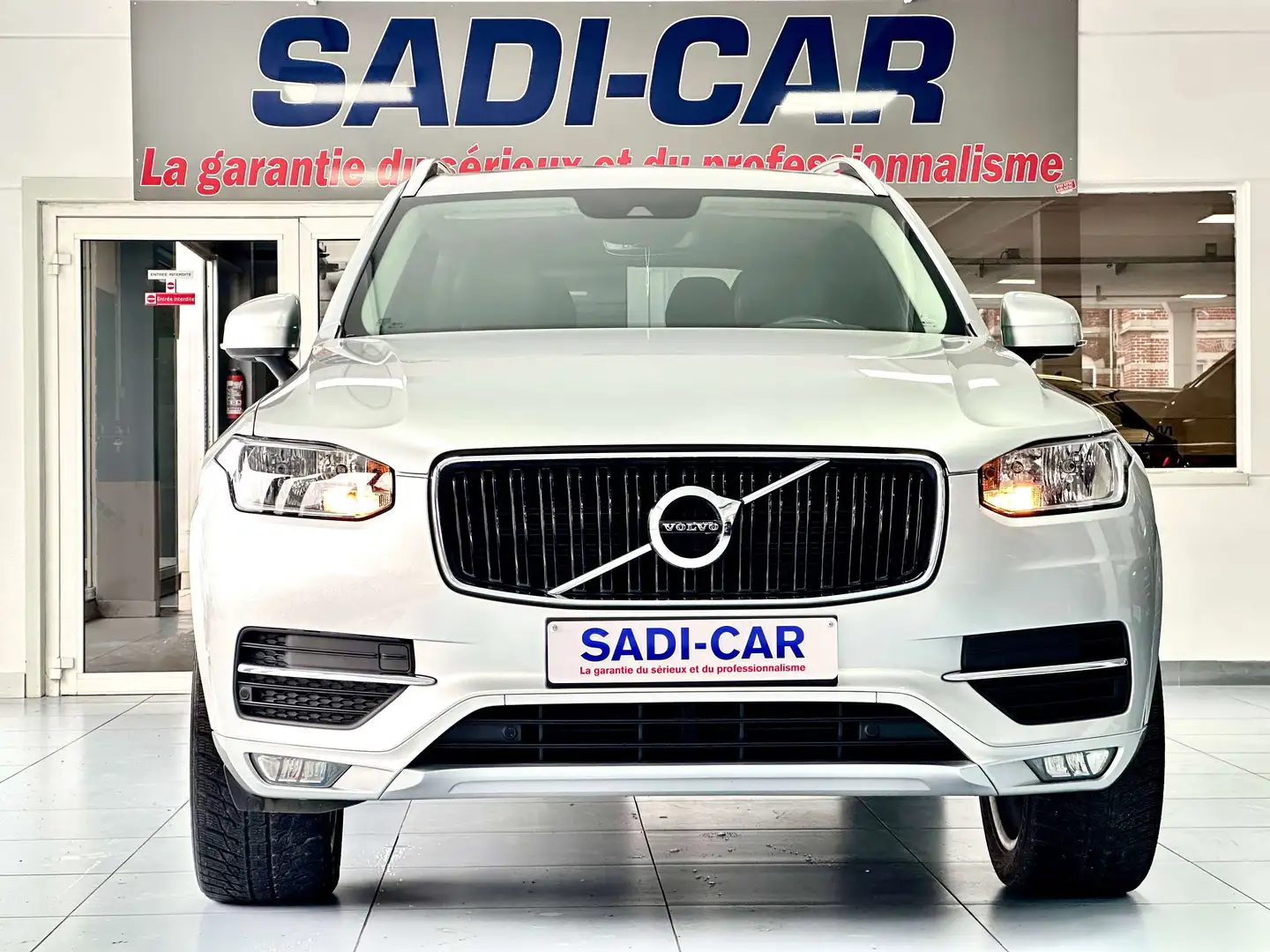 Volvo XC90 2.0 D5 225cv 4WD Inscription 7pl. Geartronic Gris - 2