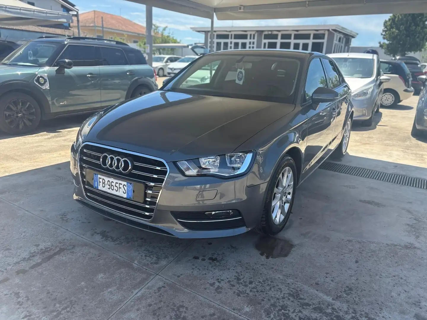 Audi A3 1.6 TDI clean diesel S tronic Business Grigio - 1