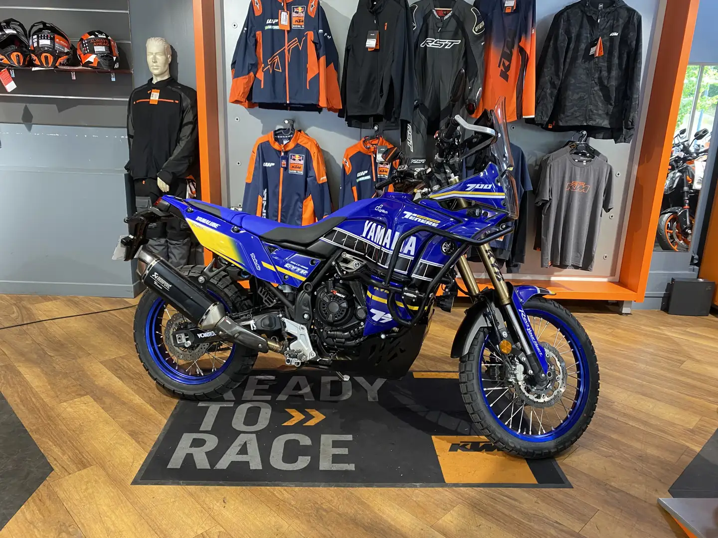 Yamaha Bleu - 1