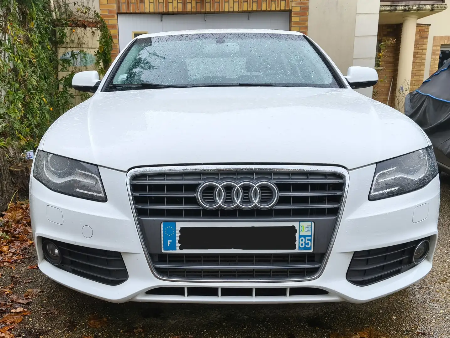 Audi A4 A4 2.0 TDI 143 DPF Business Line Multitronic A Blanc - 1