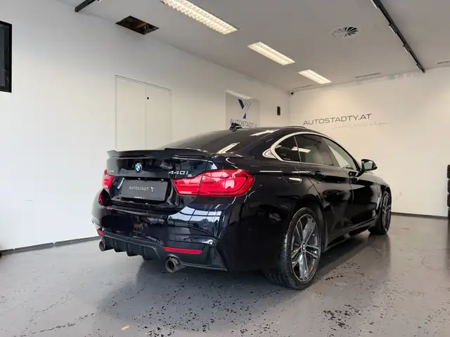 BMW M view 13