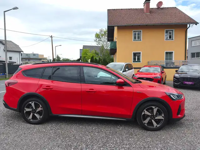 Ford Focus view 7