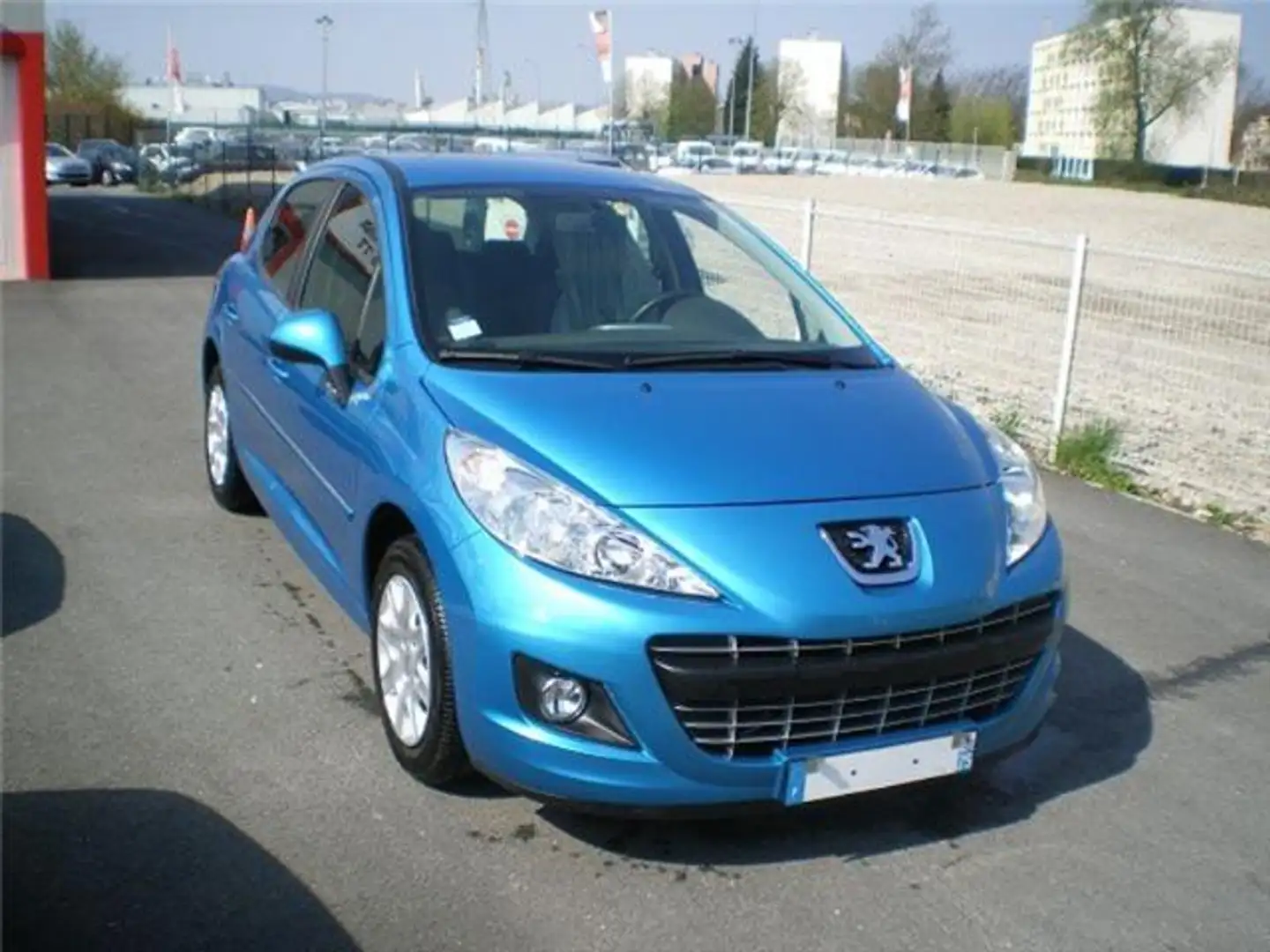 Peugeot 207 1.6 HDI 90 ACTIVE 5P Bleu - 2