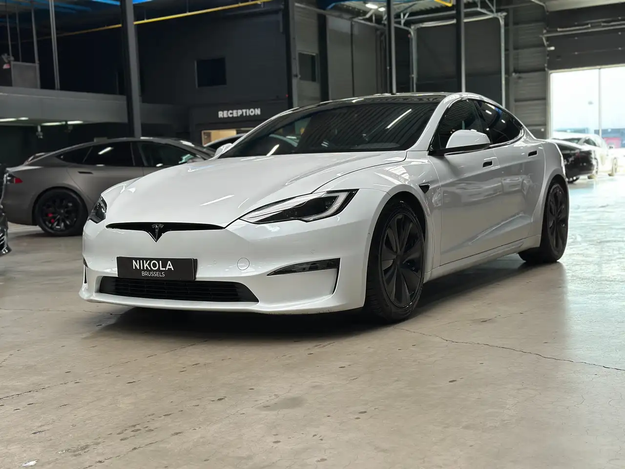 Tesla Model S PLAID 1020 HP 0 to 100km/h in 2.1 SECONDS PREMIUM PERFORMANCE MODEL, миниатюра 3