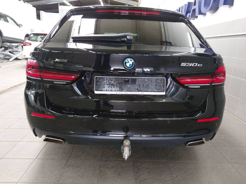 BMW 530 e Touring xDr Leder Navi LED LC prof. — photo 6