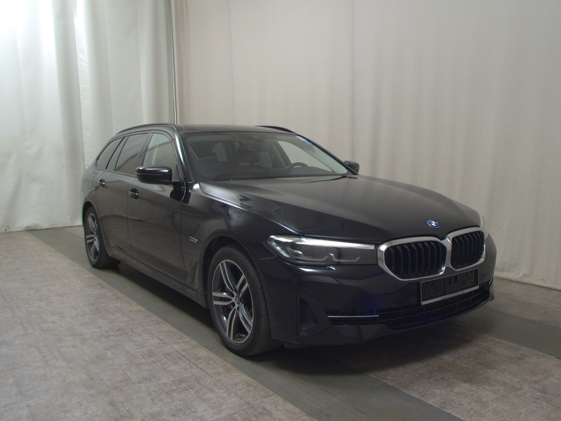 BMW 530 e Touring xDr Leder Navi LED LC prof. — photo 3