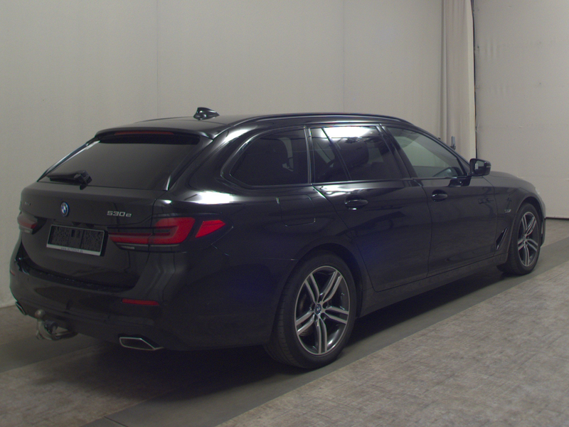 BMW 530 e Touring xDr Leder Navi LED LC prof. — photo 4