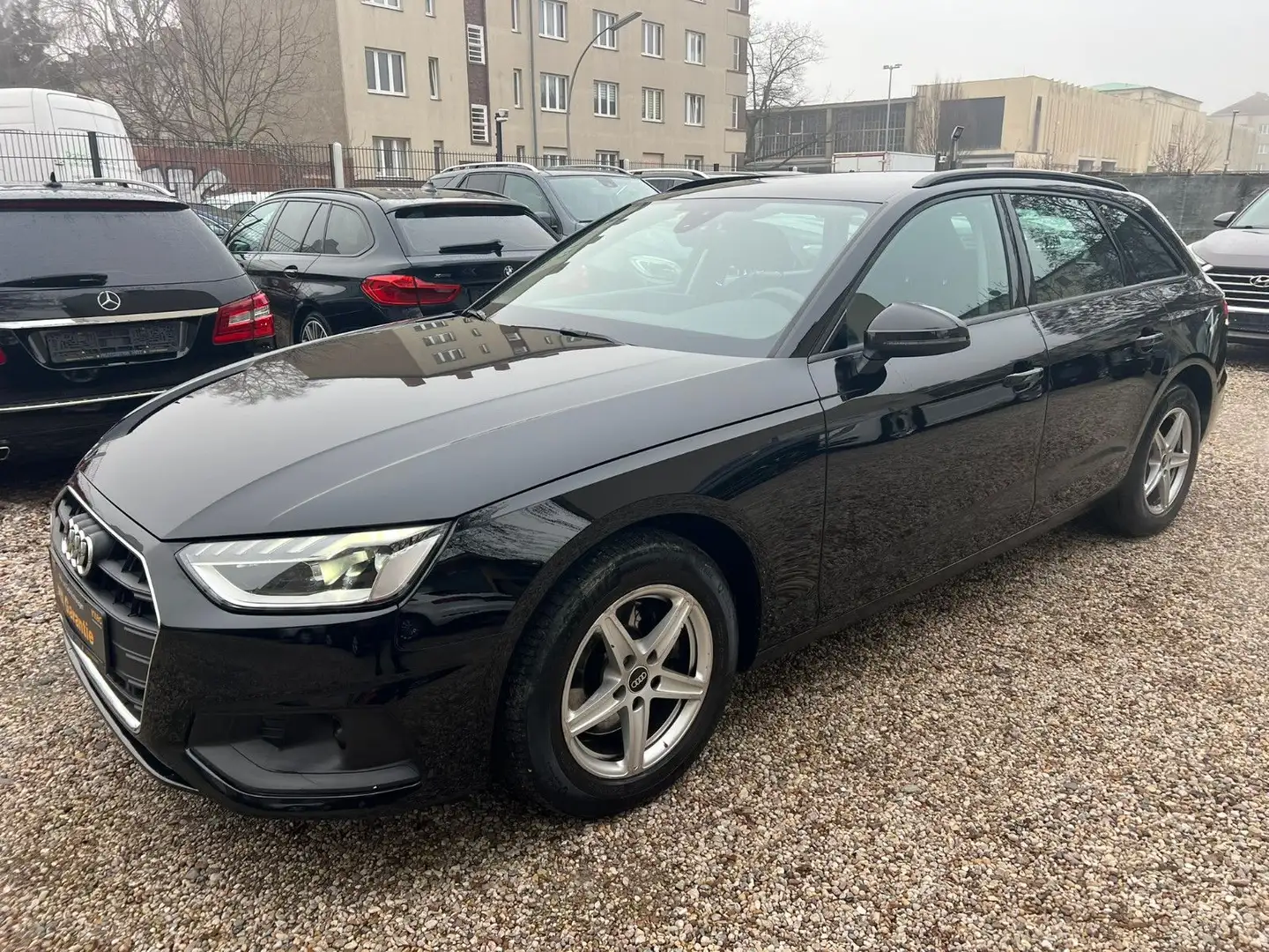 Audi A4 40 g-tron S tronic Avant*PDC*Navi*Top Negro - 1