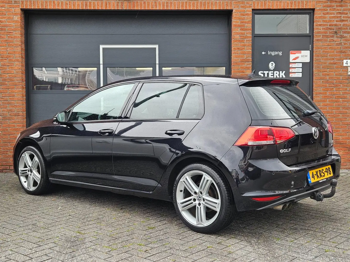 Volkswagen Golf 1.4 TSI Comfortline 18" Navi Trekhaak PDC Negro - 2