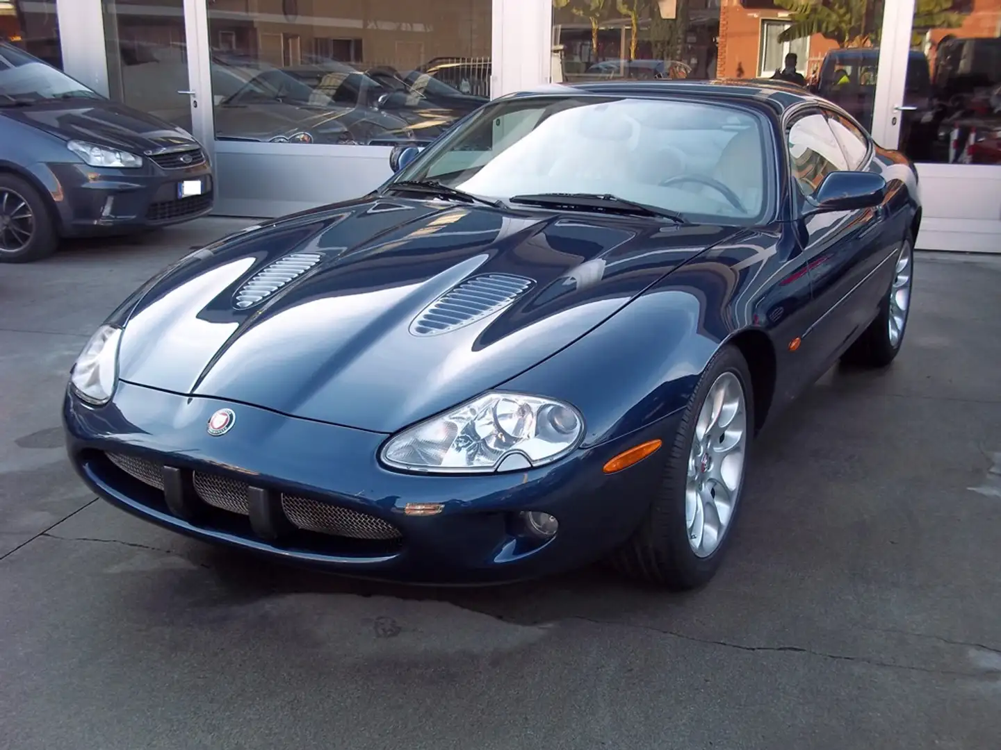 Jaguar XKR 4.0 Coupé Supercharger 363 CV Blauw - 1