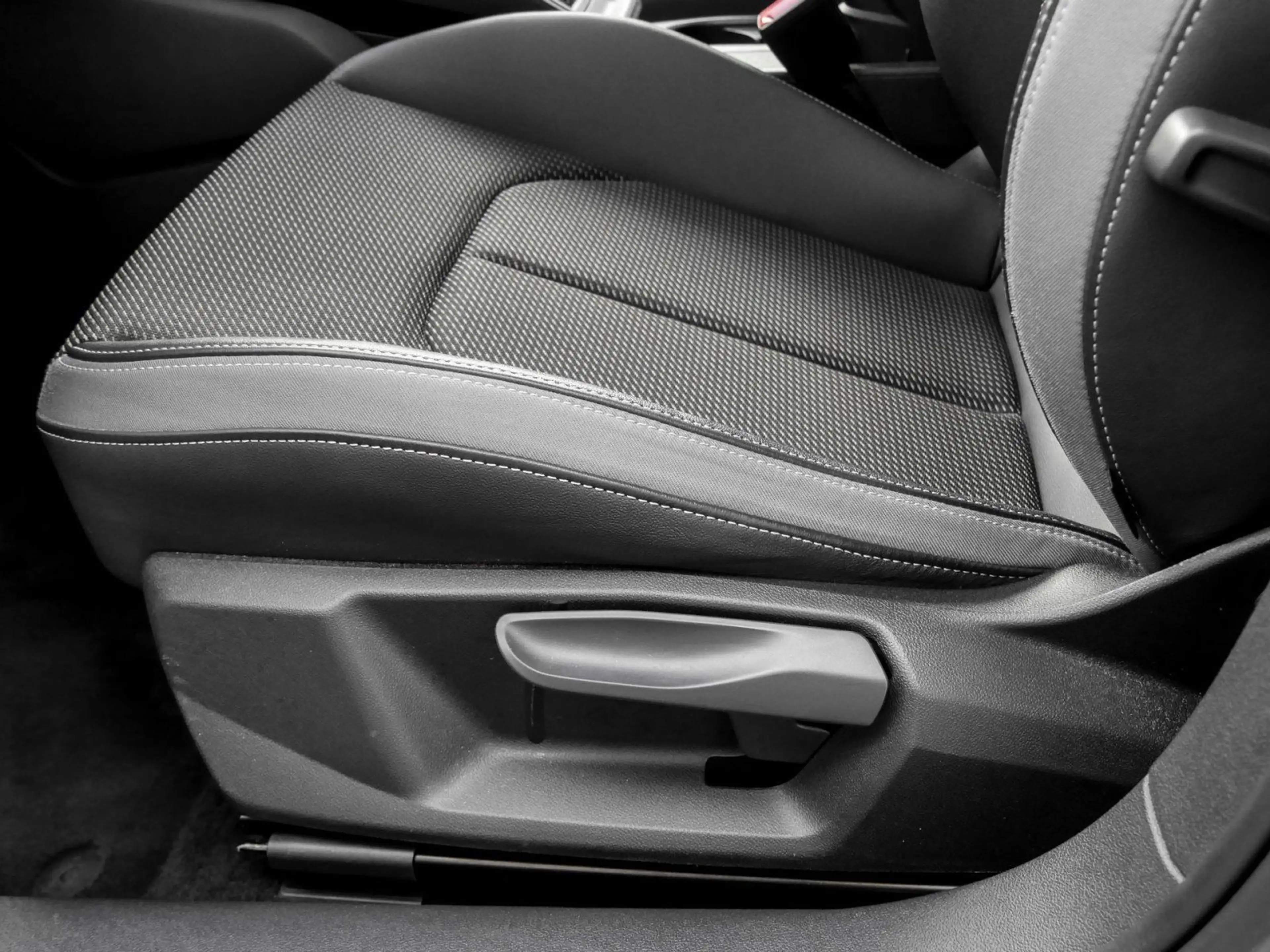 Audi A1 30 TFSI citycarver NAVI OPTIKPAKET SCHWARZ S- — photo 15
