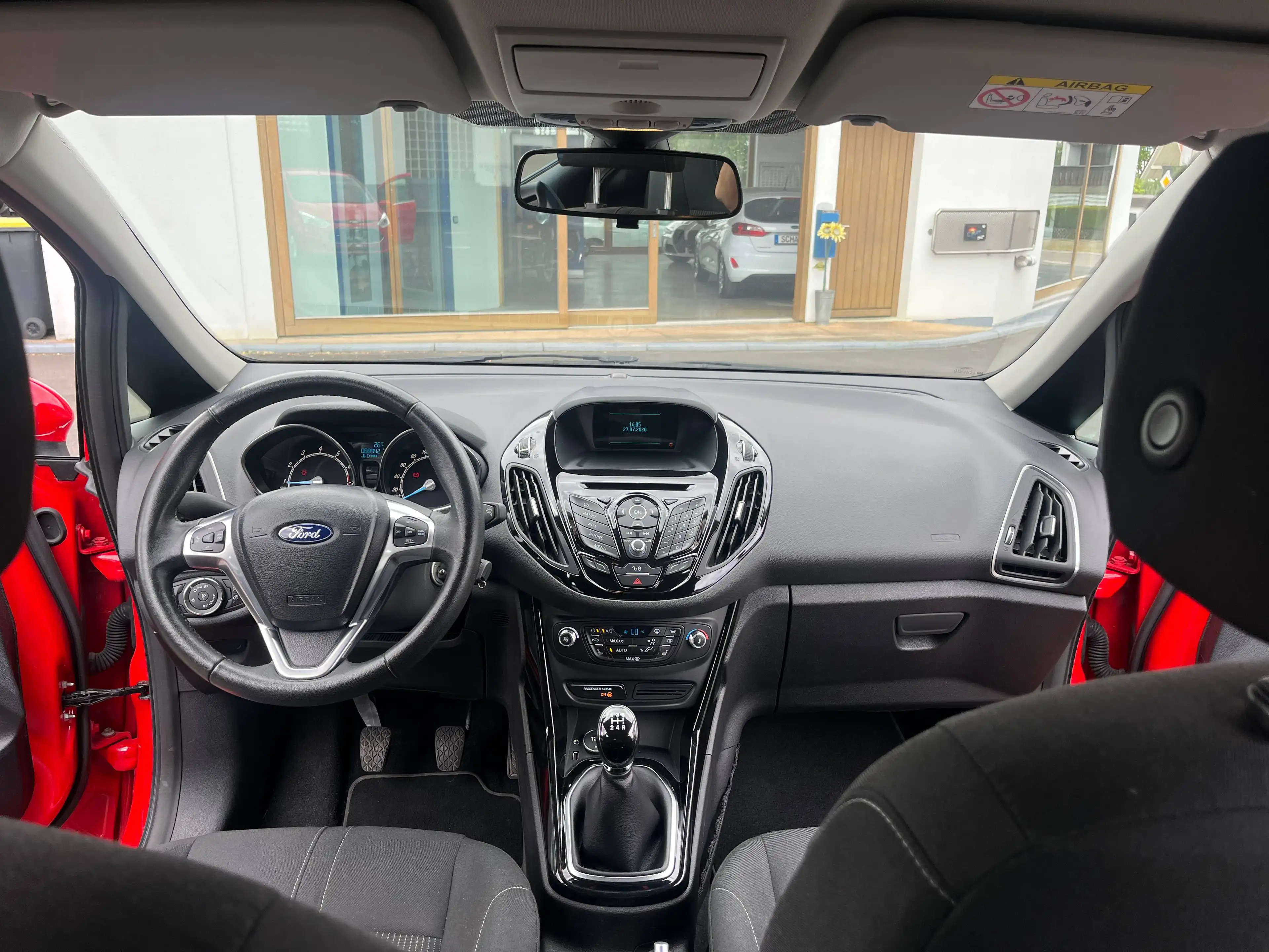Ford B-Max Titanium — photo 10
