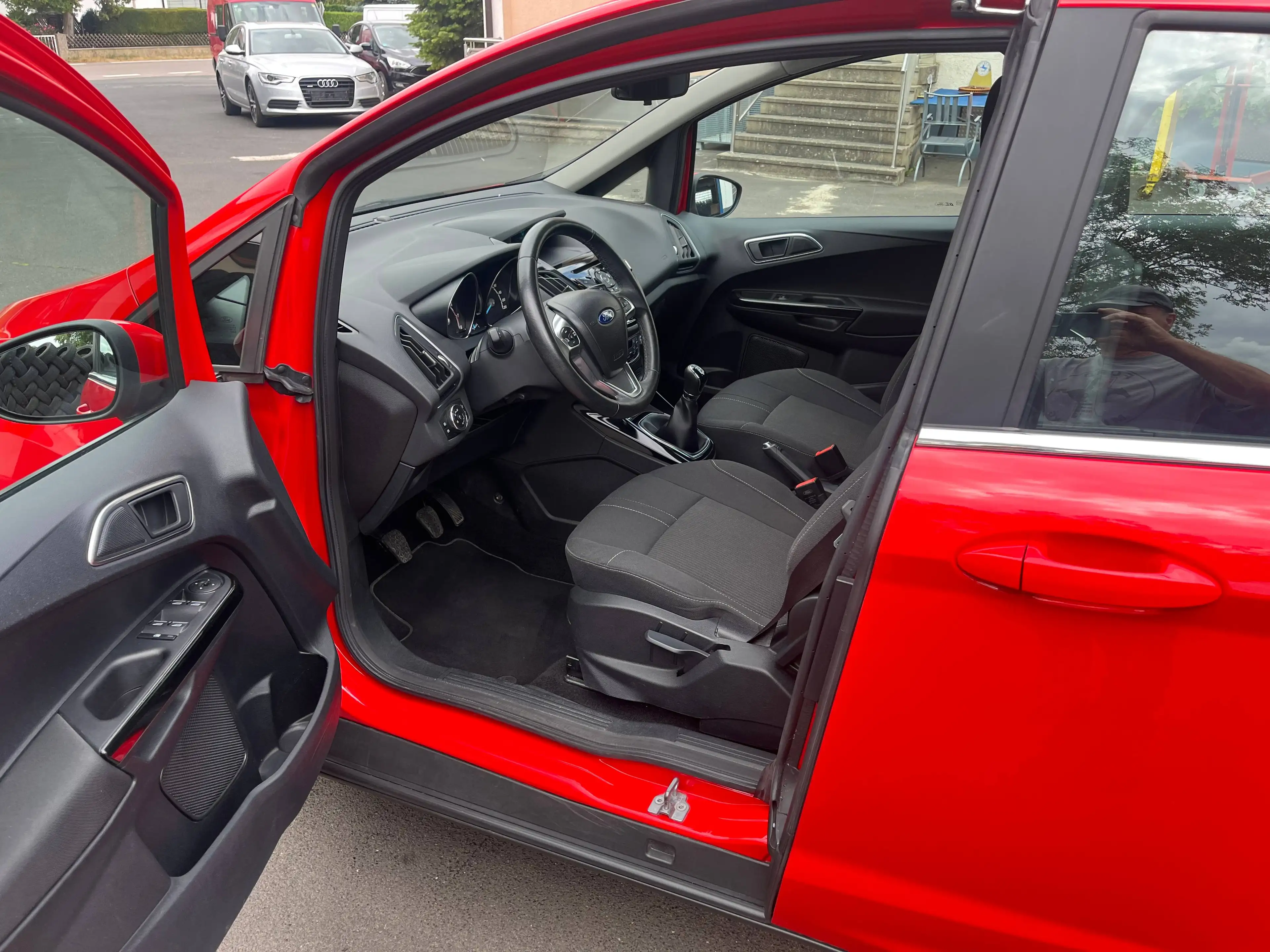 Ford B-Max Titanium — photo 9