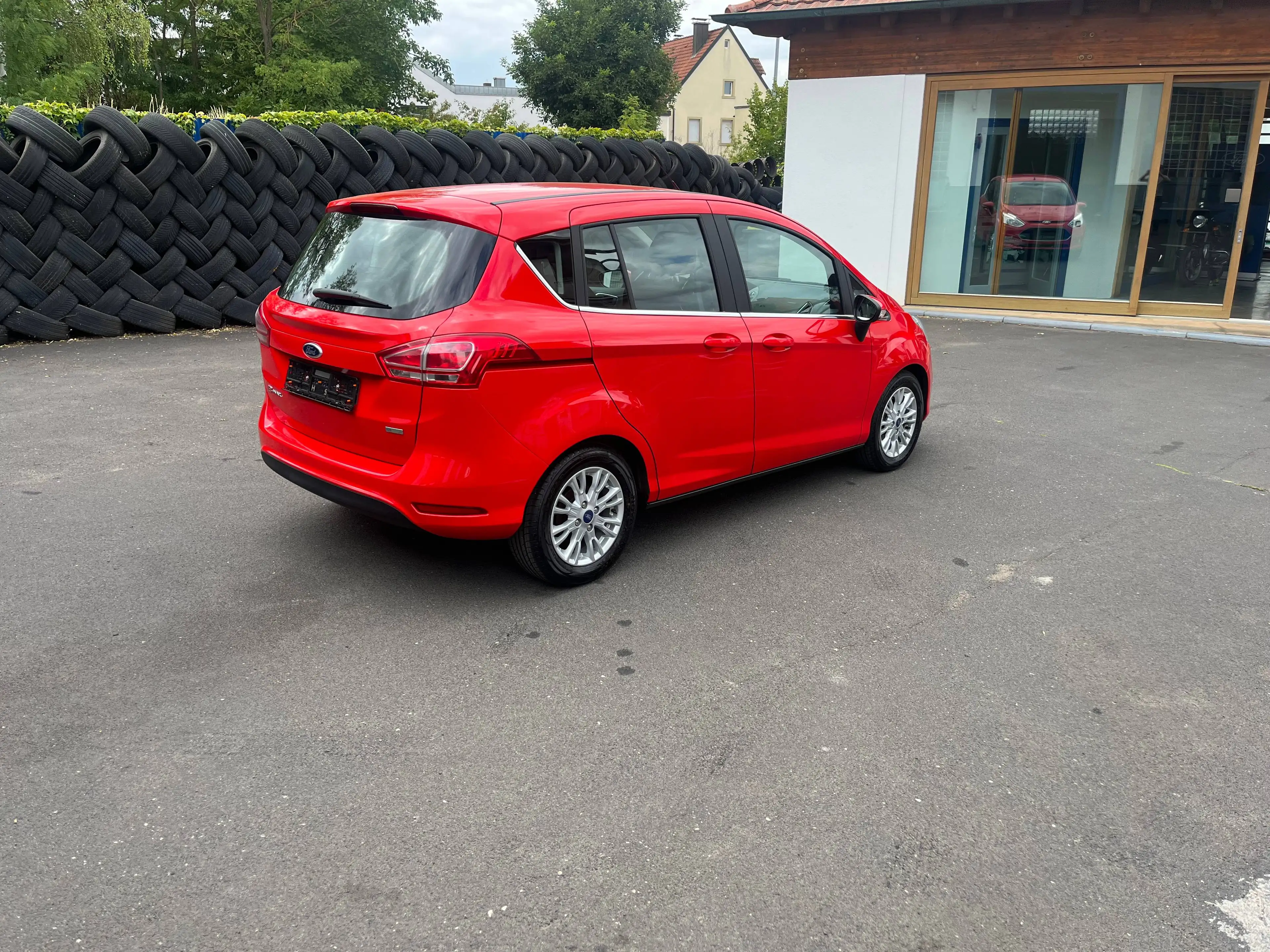 Ford B-Max Titanium — photo 5