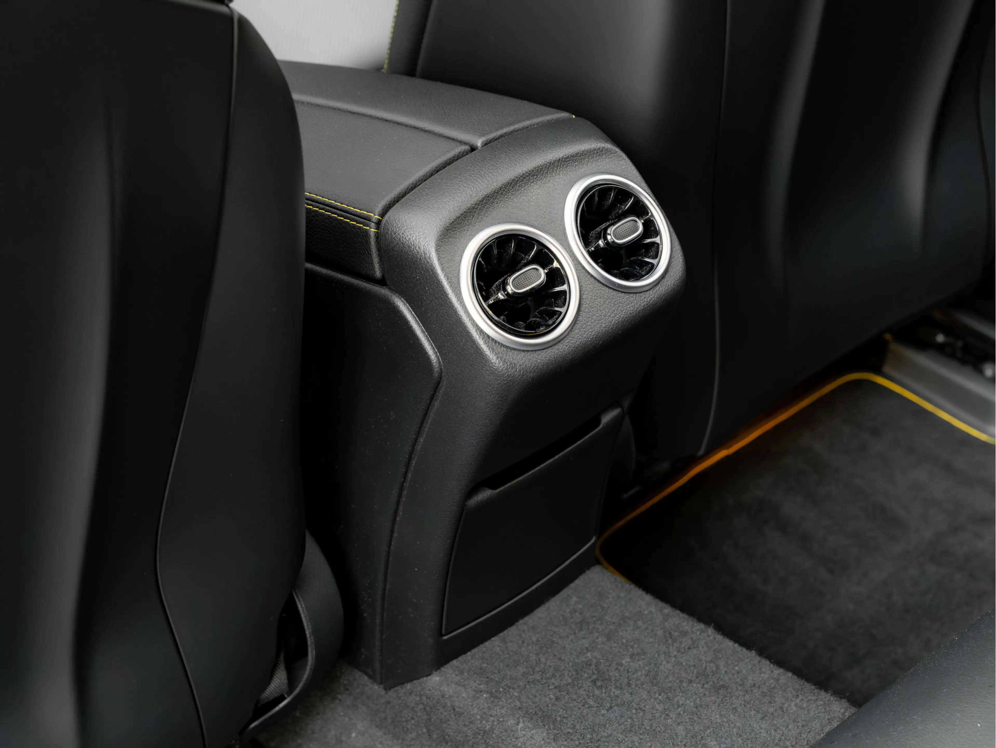 Mercedes-Benz A 45 AMG S 4MATIC+ - Pano - Schaalstoelen - Milltek Uitlaat — photo 32