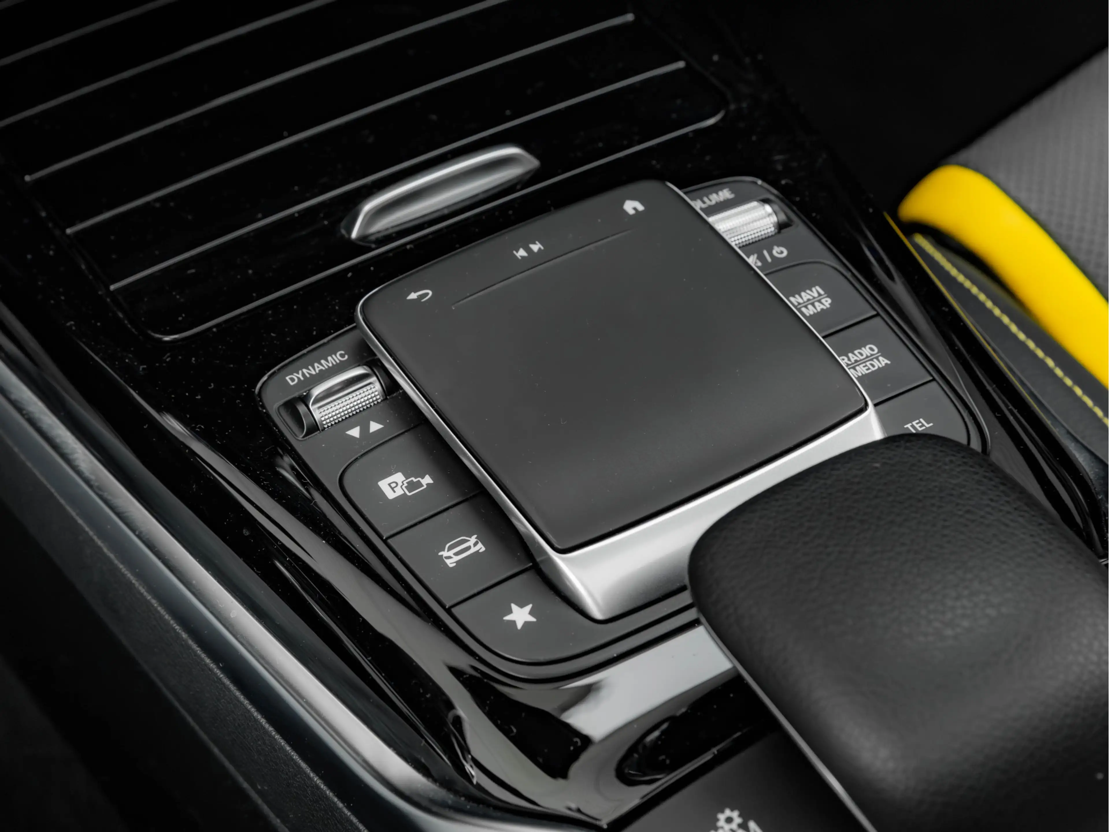 Mercedes-Benz A 45 AMG S 4MATIC+ - Pano - Schaalstoelen - Milltek Uitlaat — photo 48