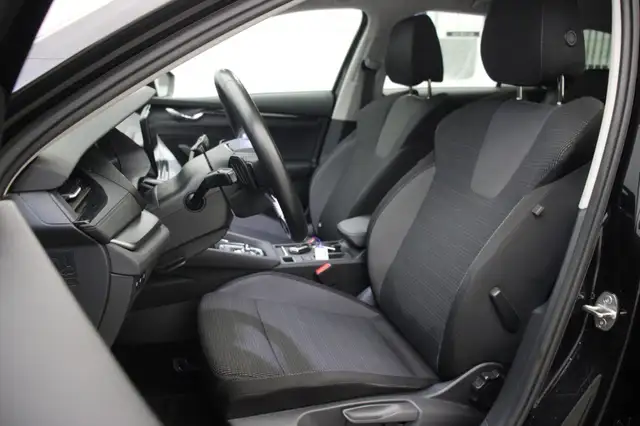 Skoda Octavia view 9