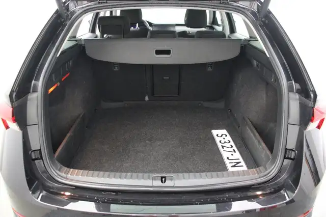 Skoda Octavia view 11