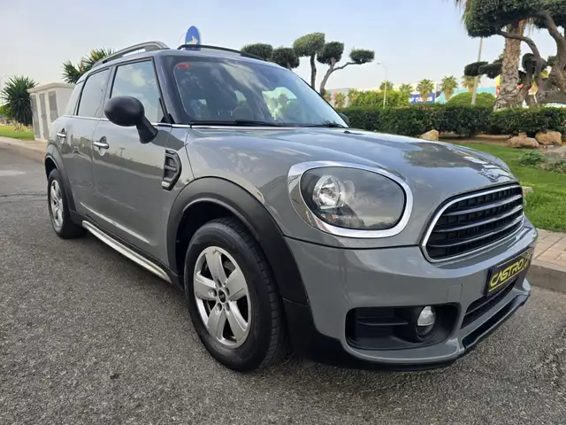 MINI One Countryman