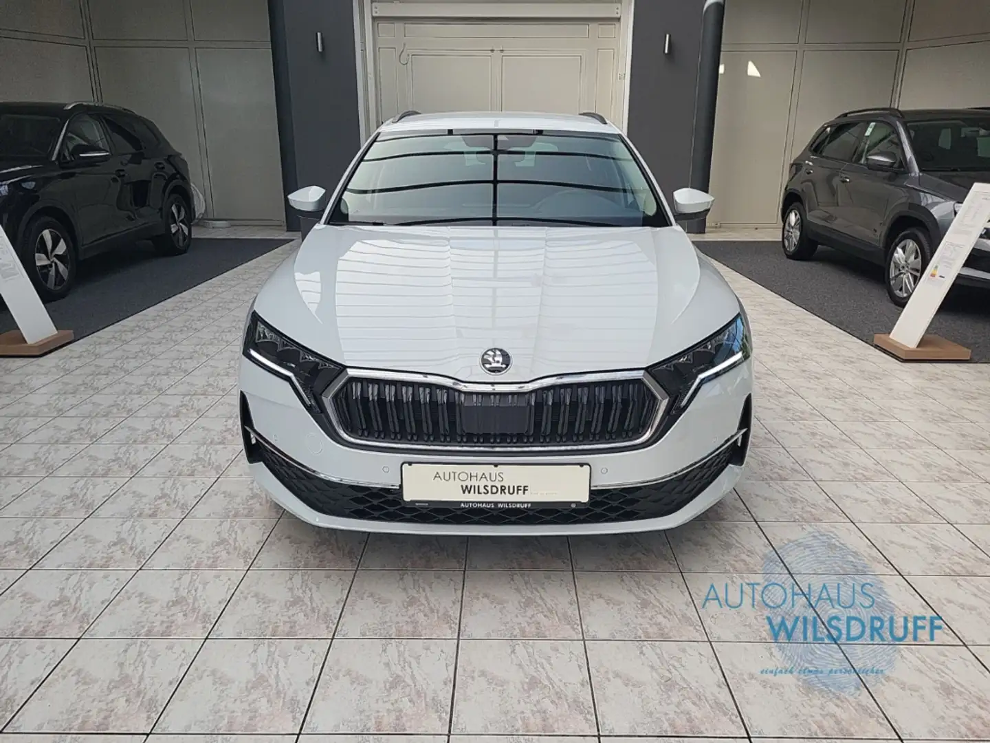 Skoda Octavia Combi 1.5 TSi Selection LED Smart-Link Wit - 2