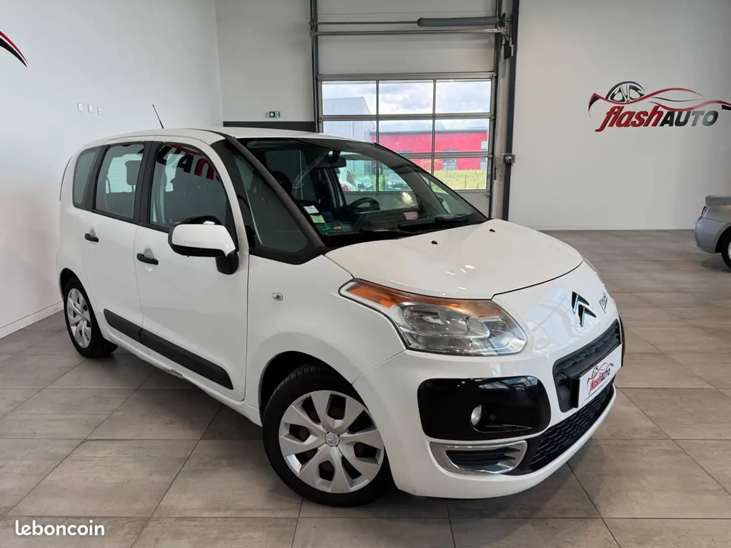 Citroen C3 Picasso 1.6 VTi 120cv CONFORT-2009 Biały - 2