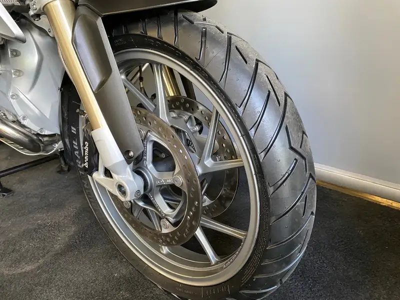 BMW R 1200 GS LC - foto 2