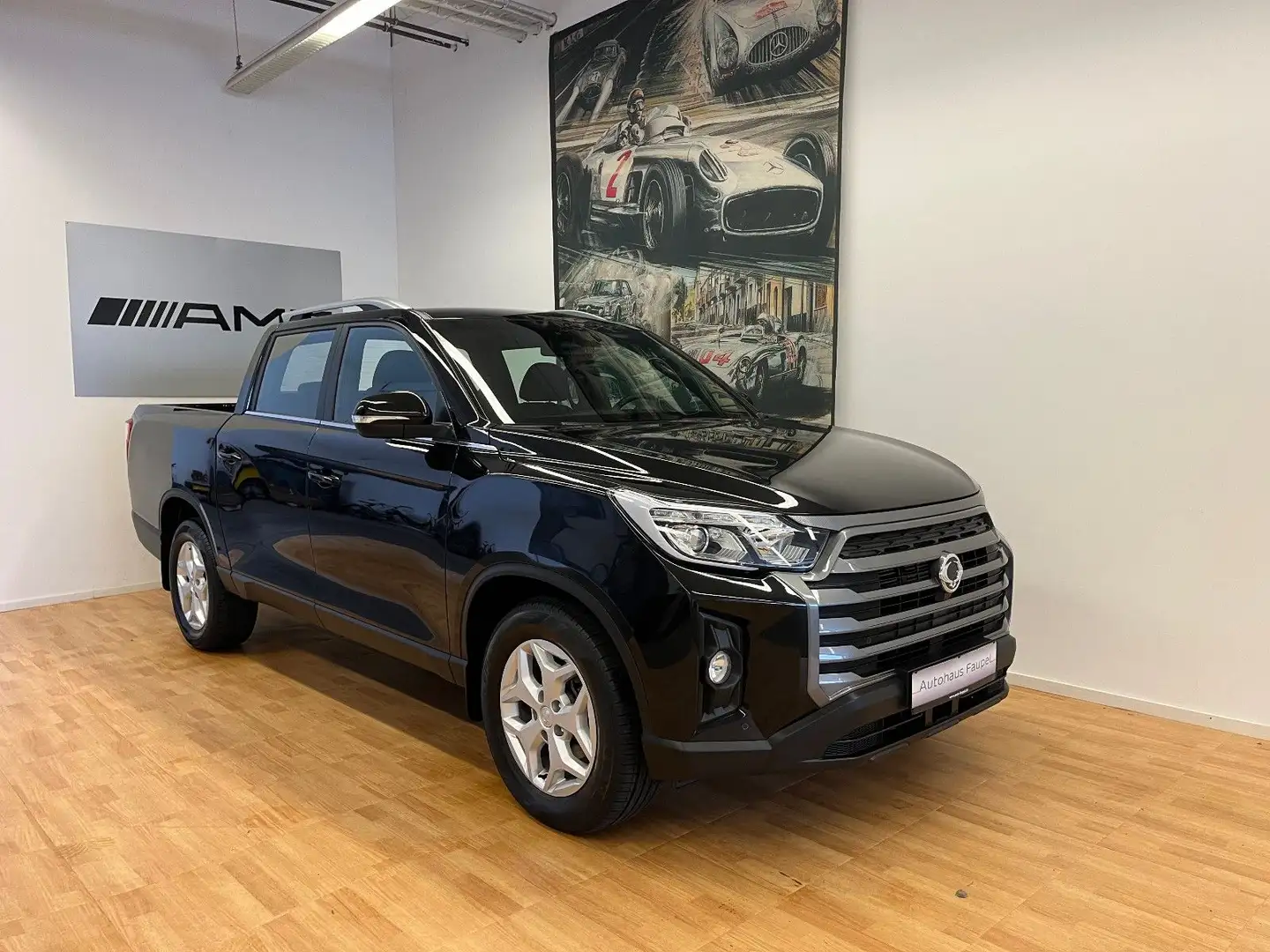 SsangYong Musso Grand Musso 4WD Schwarz - 1