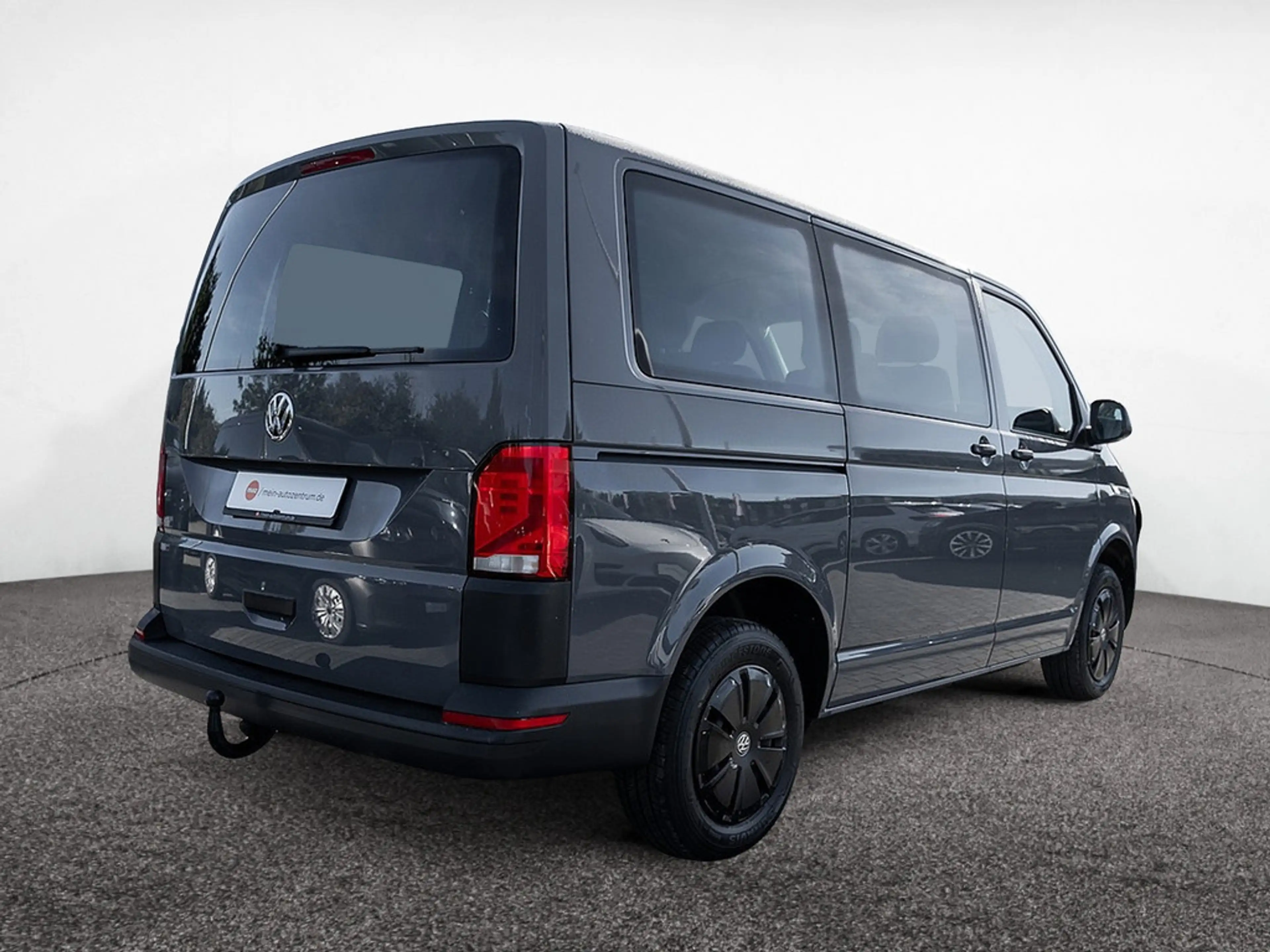 Volkswagen T6.1 Transporter Kombi 2.0 TDI FWD AHK KLIMA — photo 3