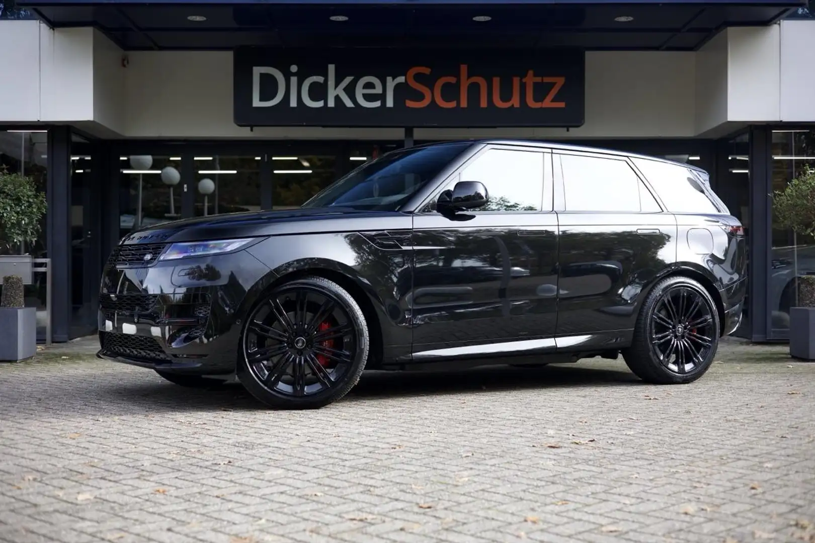 Land Rover Range Rover Sport 3.0 P460e Dynamic HSE | Pano | TowPack | BlackPack Schwarz - 1