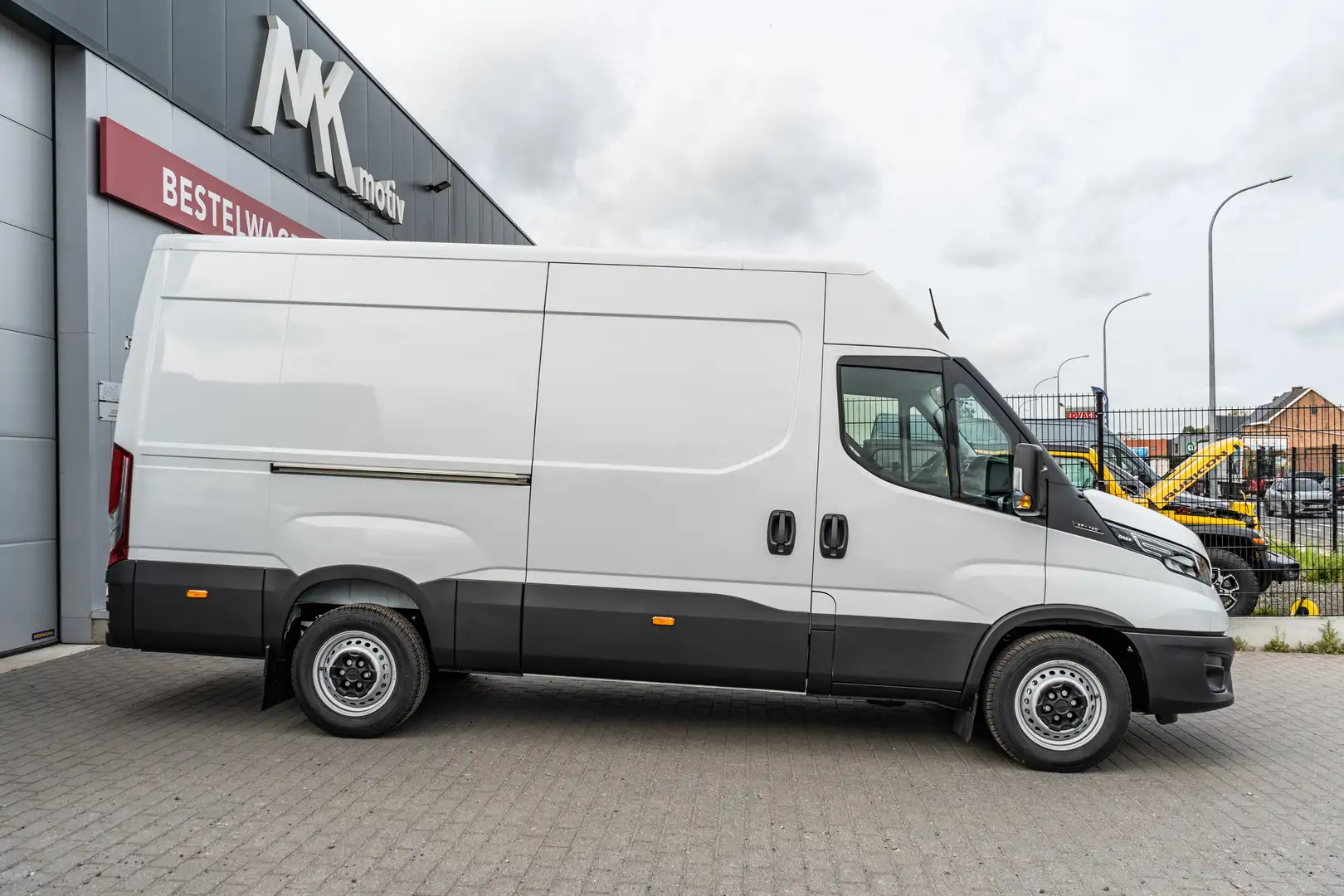 Iveco Daily 35S14 L3H2 - Navi /  Camera / LED - 36.200 ex Wit - 2
