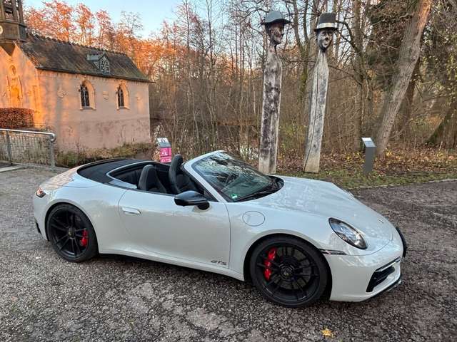 Porsche 992 Carrera 4 GTS Cabriolet Approved