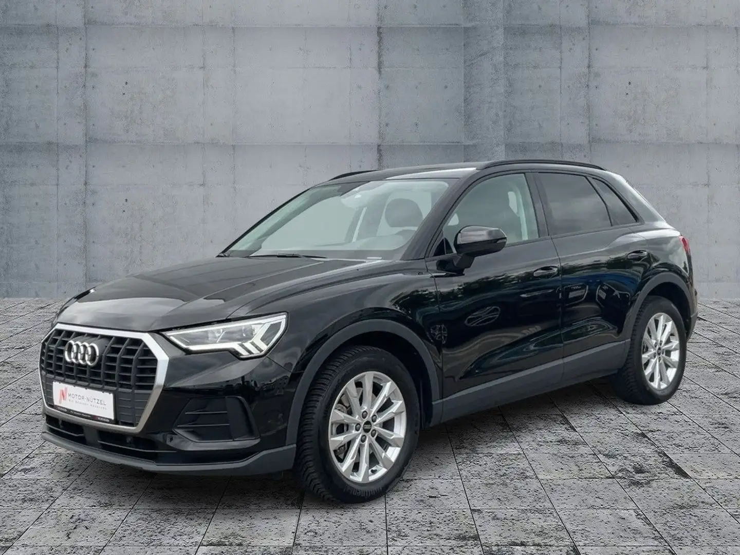 Audi Q3 40 TFSI QU S-TR LED+PDC+GRA+SHZ+18"LM Schwarz - 2