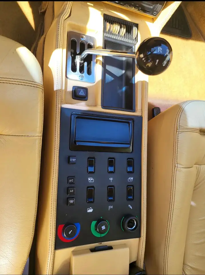 Ferrari Mondial 3.2 QV, foto 10