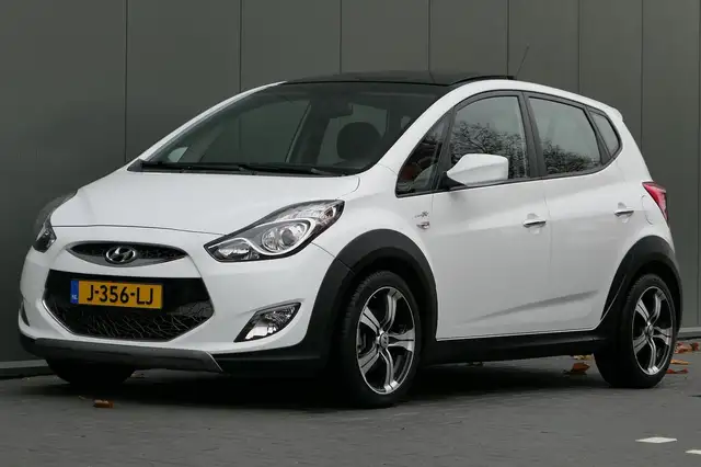 Hyundai iX20 1.6i i-Vision Automaat Panorama Navi Trekhaak