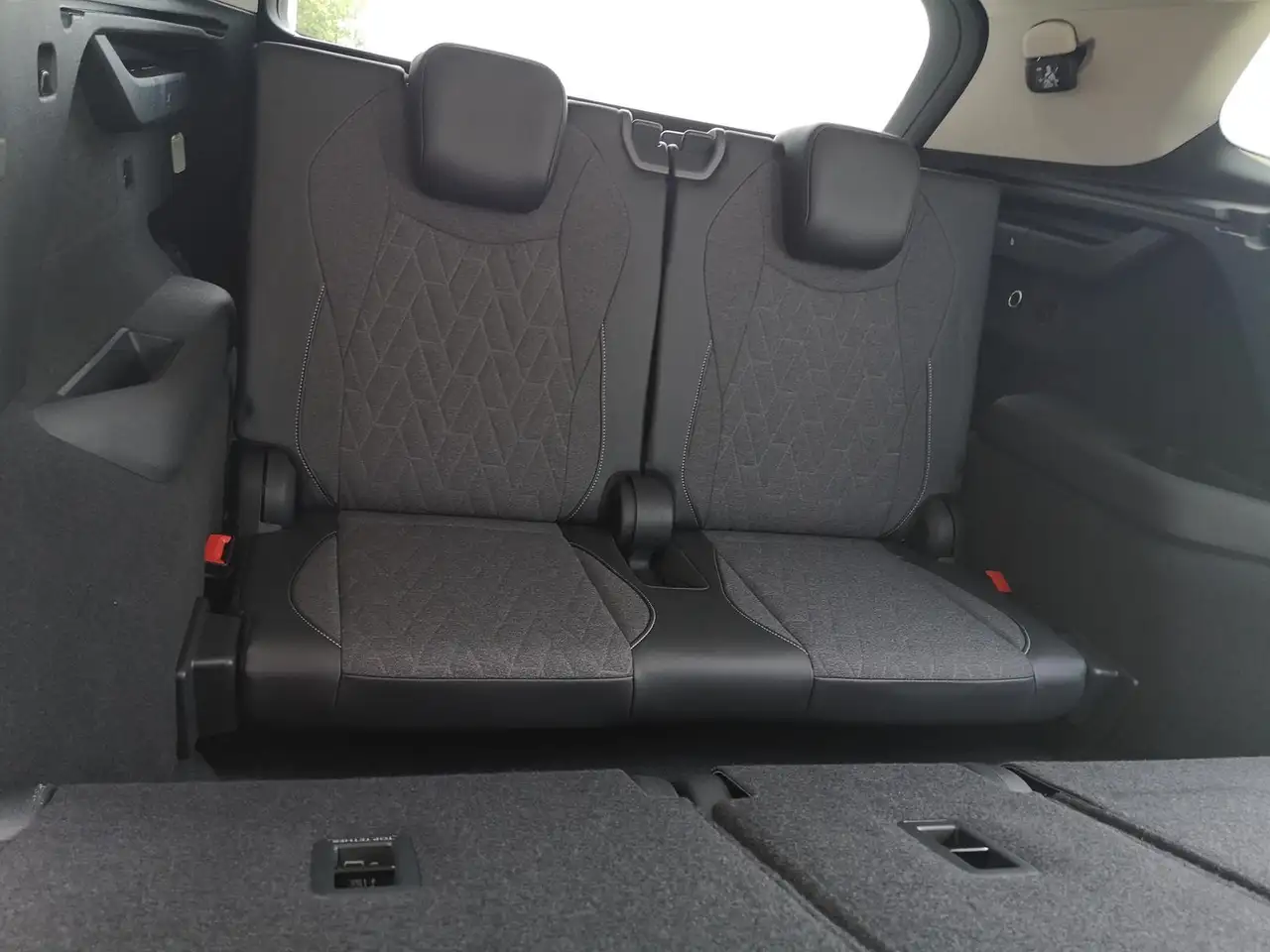 Volkswagen Tayron 1.5 eTSI Life LED Plus 7 Sitzer el. Hk, Kamera 9