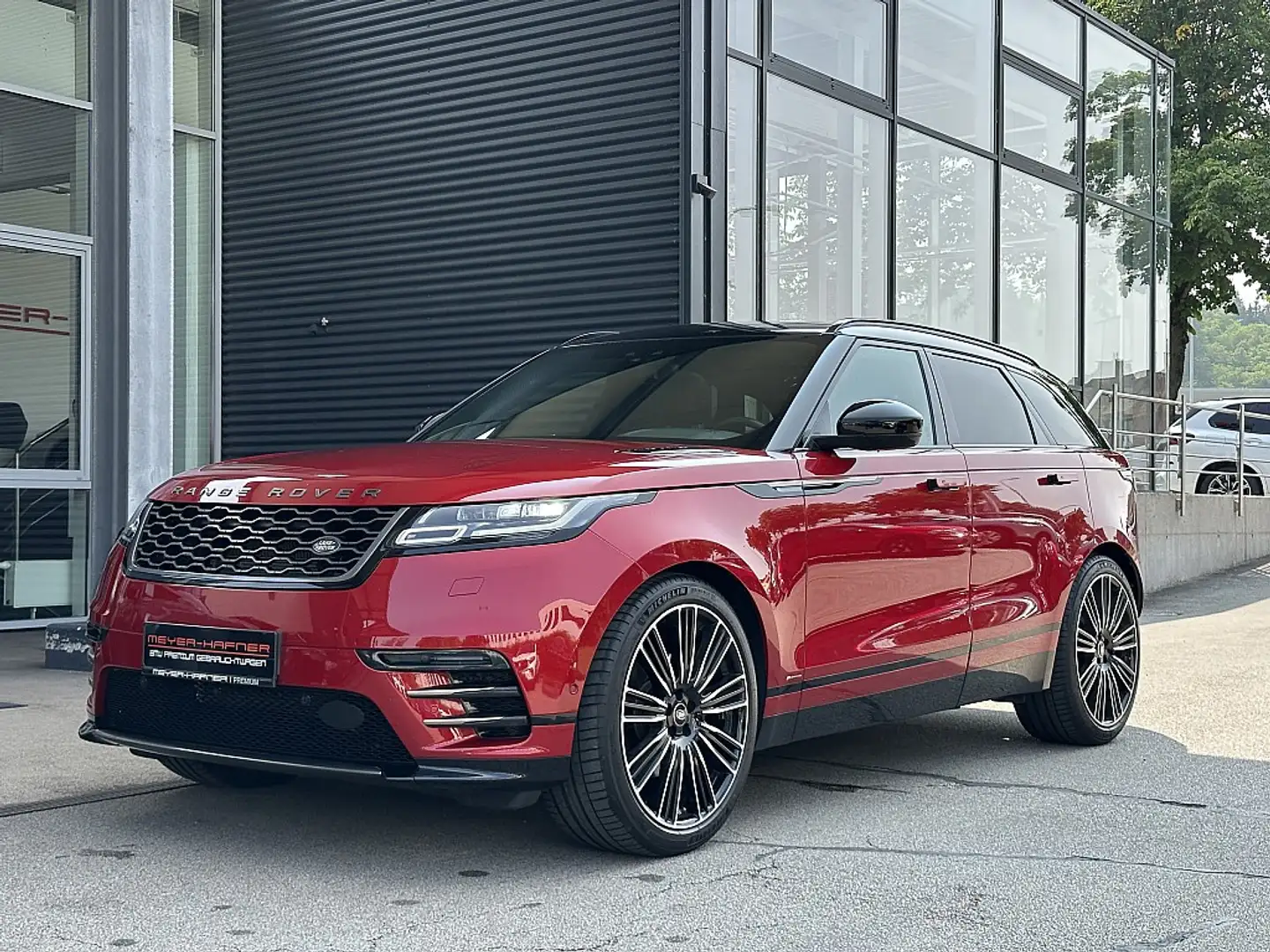 Land Rover Range Rover Velar D300 Allrad R-Dynamic SE Aut. Rood - 2