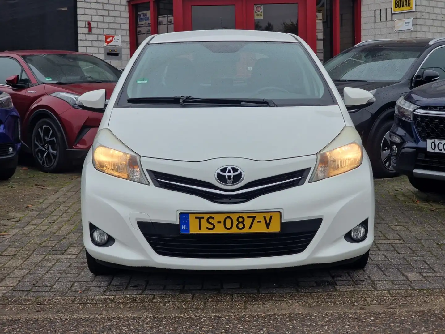Toyota Yaris 1.3 VVT-i Aspiration Blanc - 2