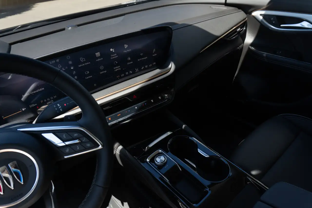 Buick Envision снимка Buick Envision