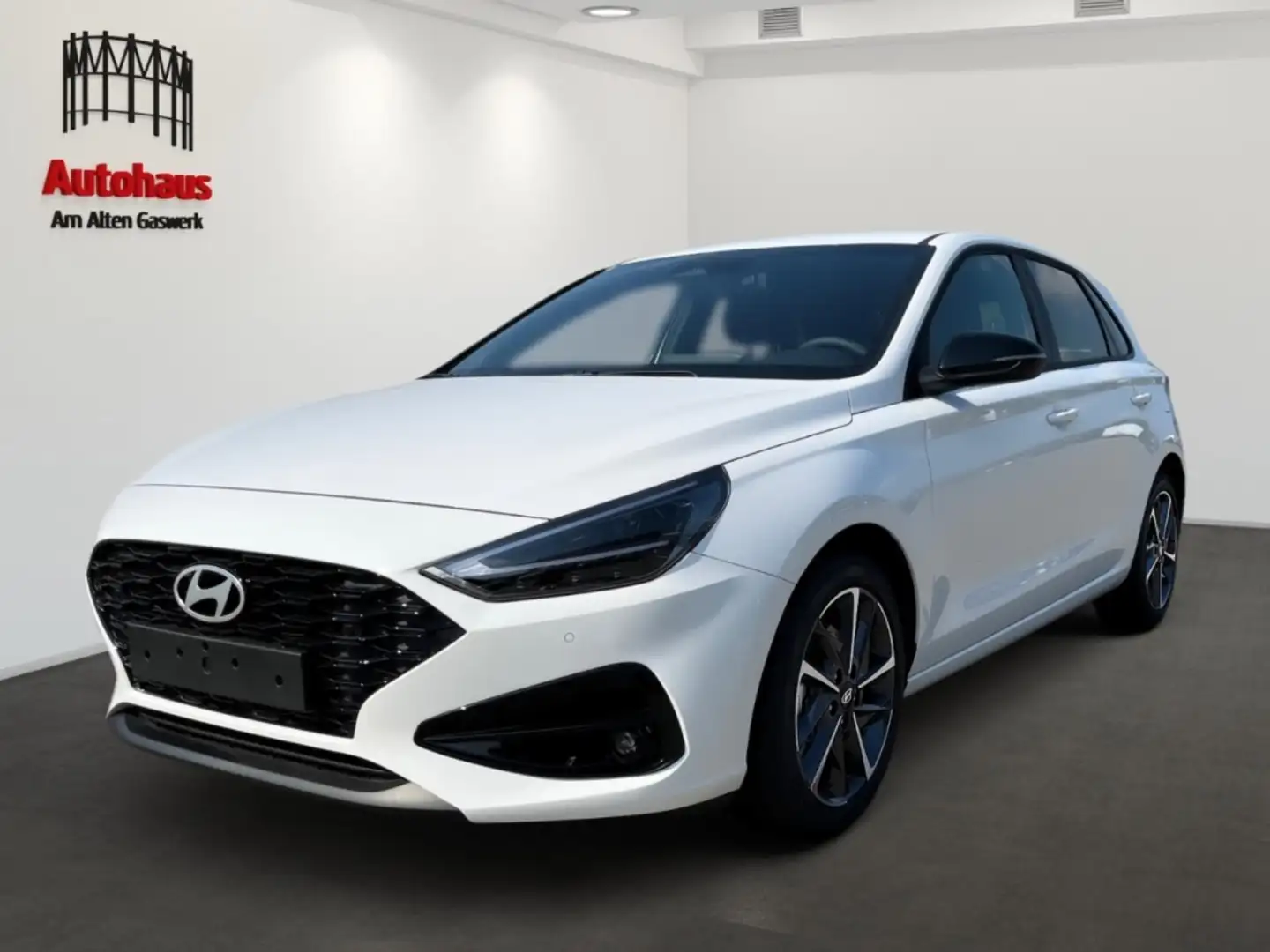 Hyundai i30 ADVANTAGE AUTOMAT+NAVI+KLIMAAUT+SITZHZG+KAMERA+ALU Weiß - 1