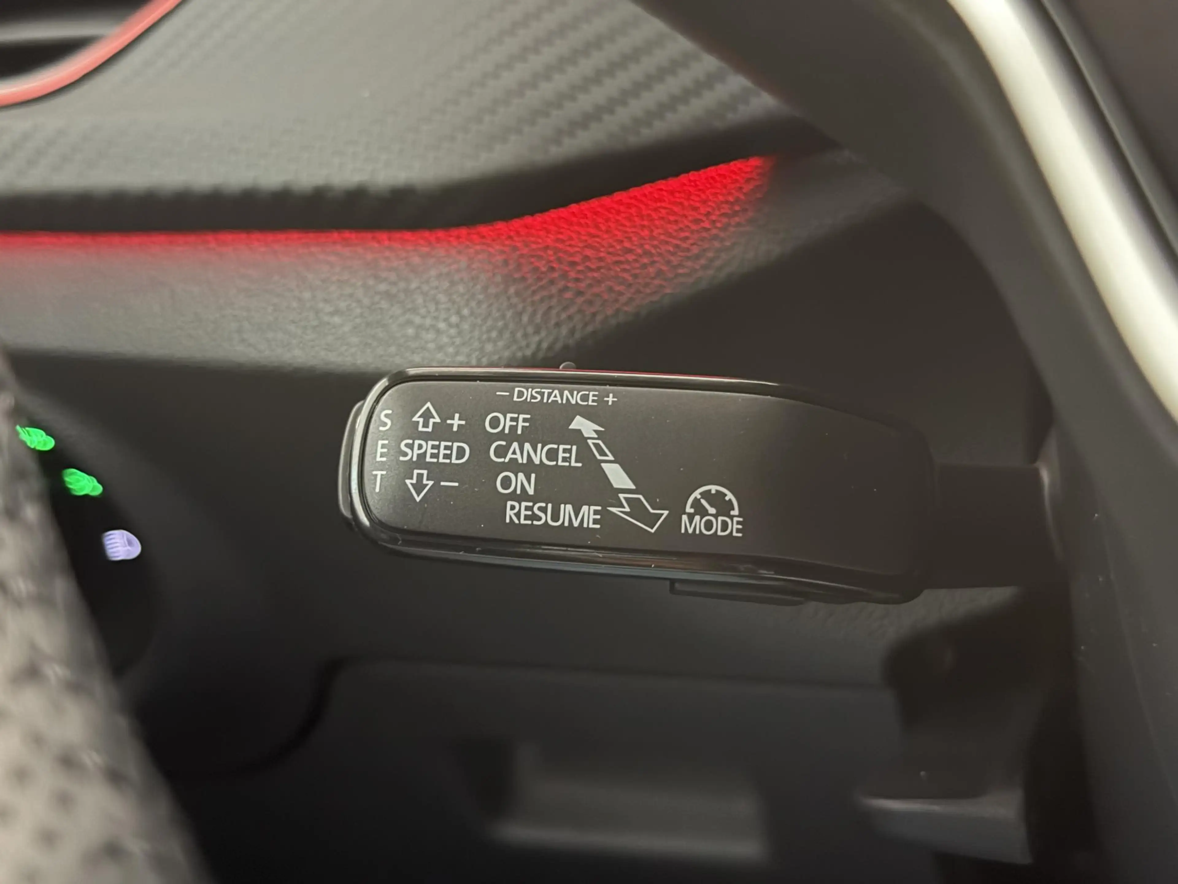 Skoda Kamiq 1.0 TSI Monte Carlo | Adaptive cruise | Panoramada — photo 9