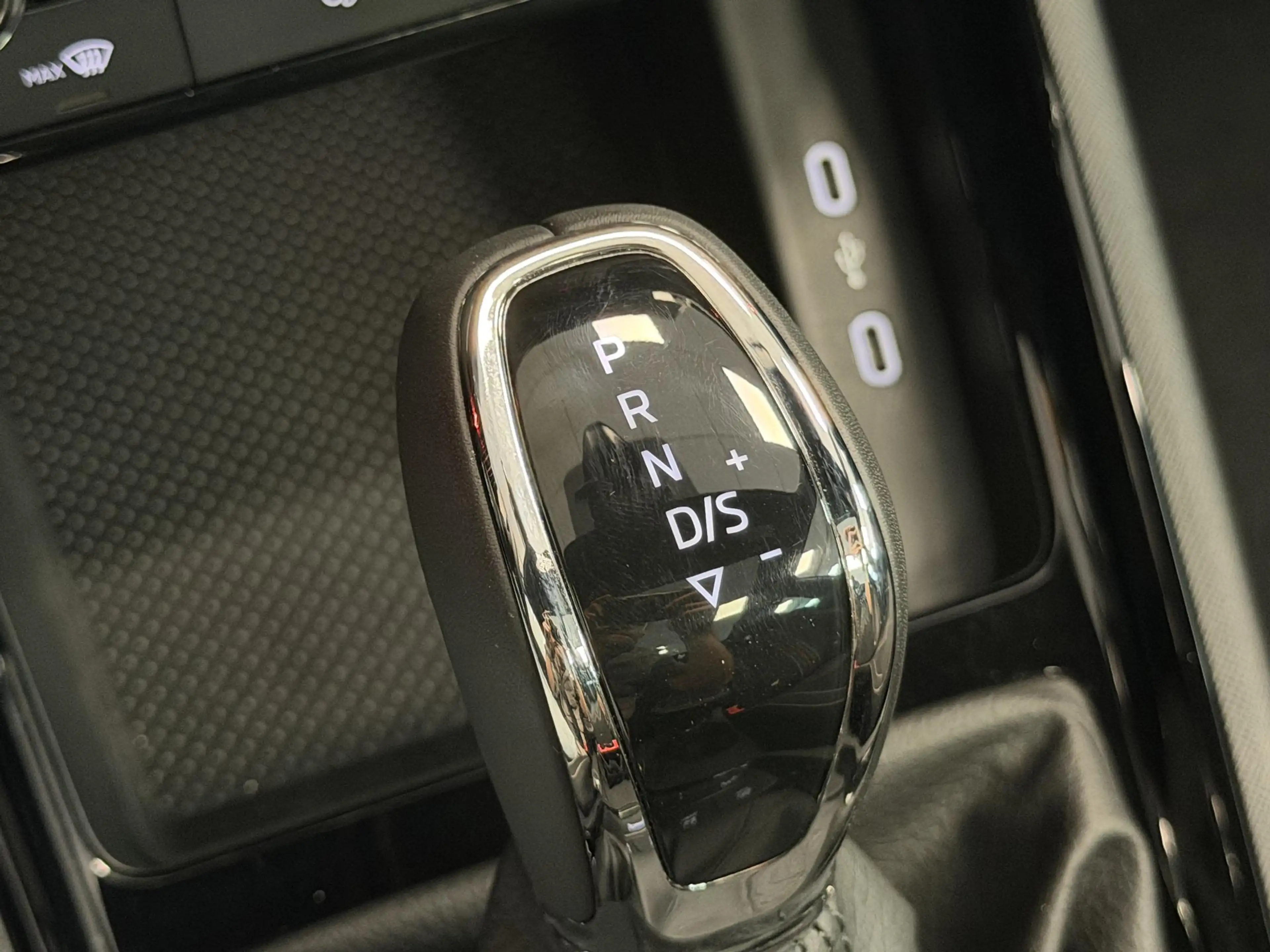 Skoda Kamiq 1.0 TSI Monte Carlo | Adaptive cruise | Panoramada — photo 21