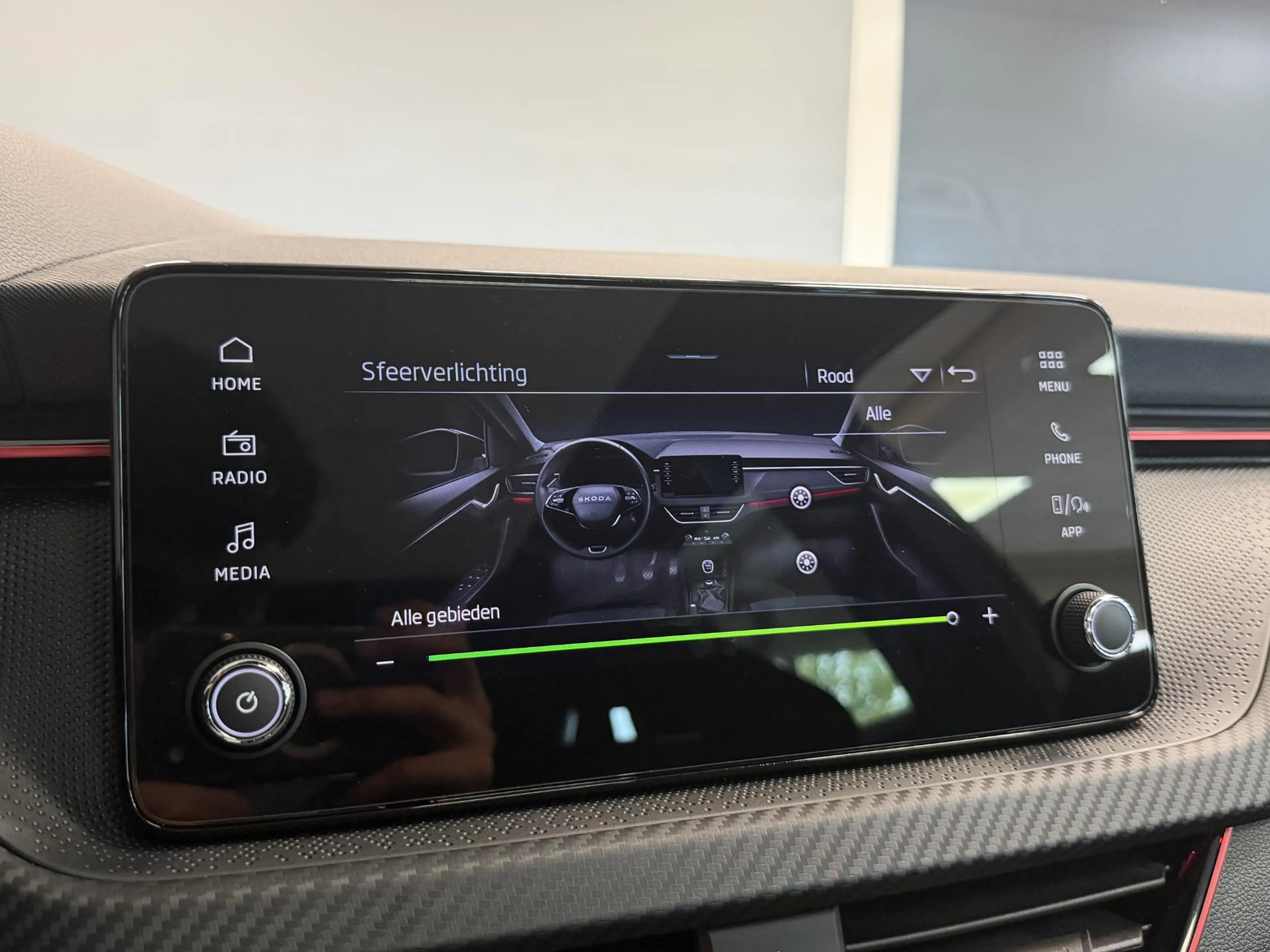 Skoda Kamiq 1.0 TSI Monte Carlo | Adaptive cruise | Panoramada — photo 16
