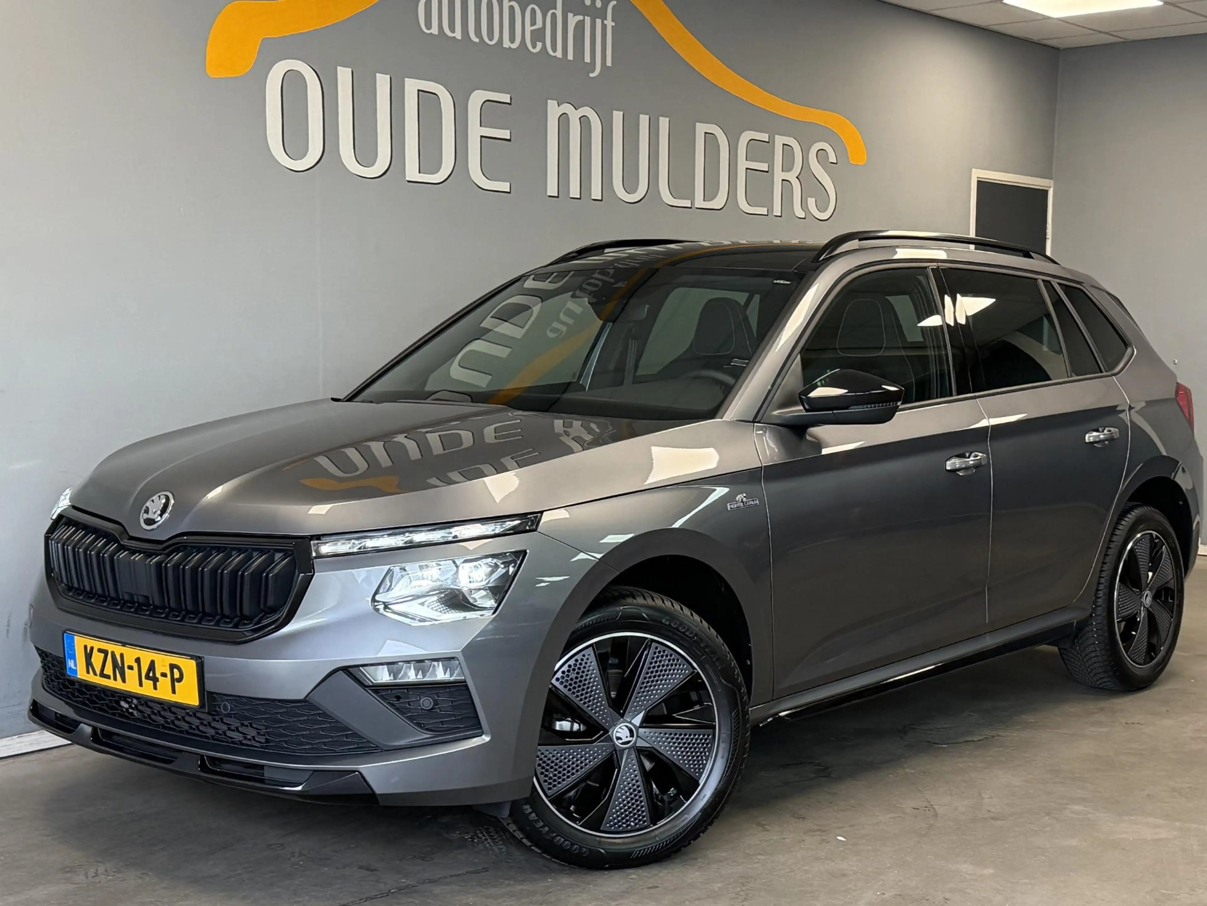 Skoda Kamiq 1.0 TSI Monte Carlo | Adaptive cruise | Panoramada