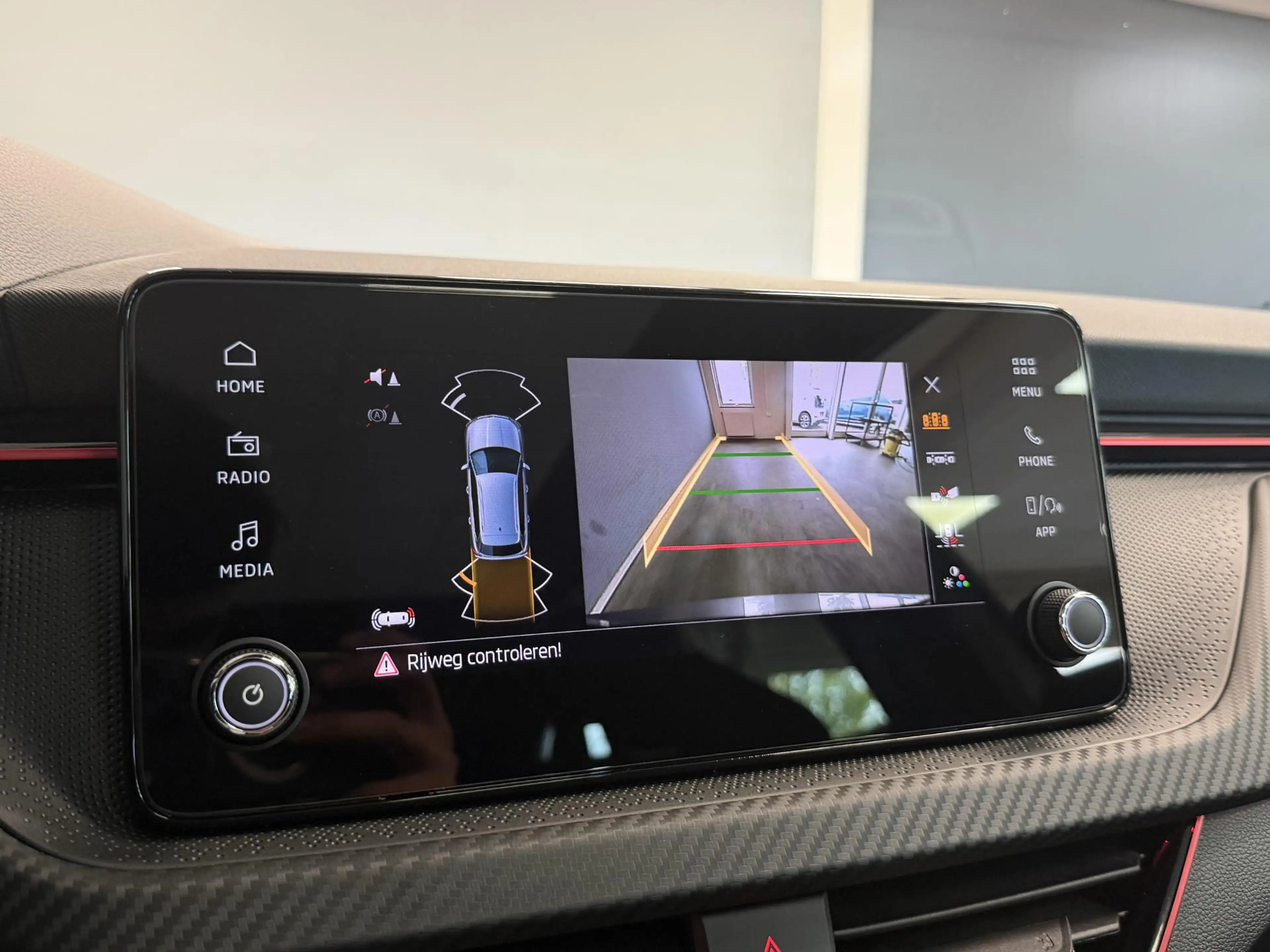 Skoda Kamiq 1.0 TSI Monte Carlo | Adaptive cruise | Panoramada — photo 15